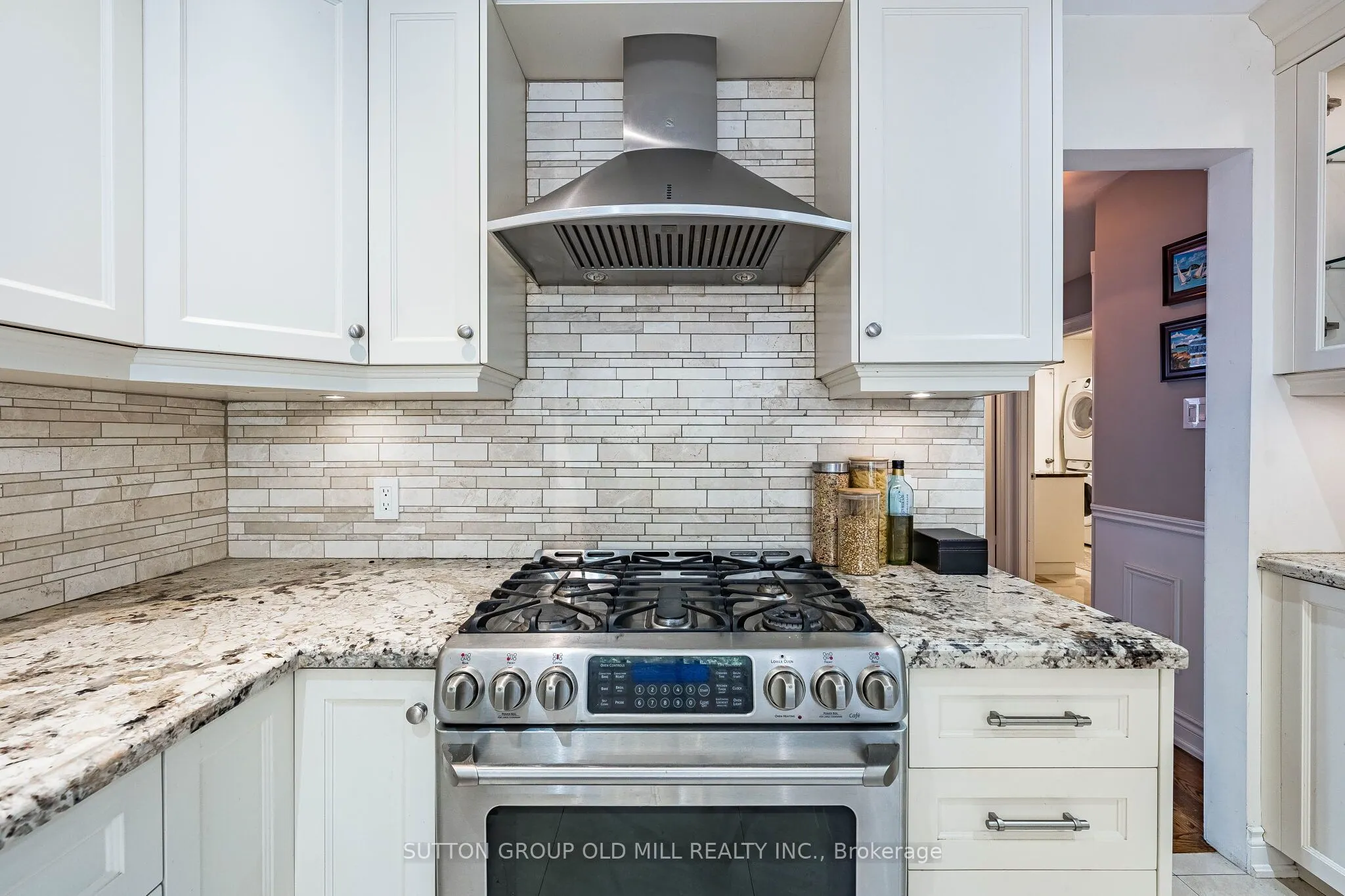 501 Sundown Crescent