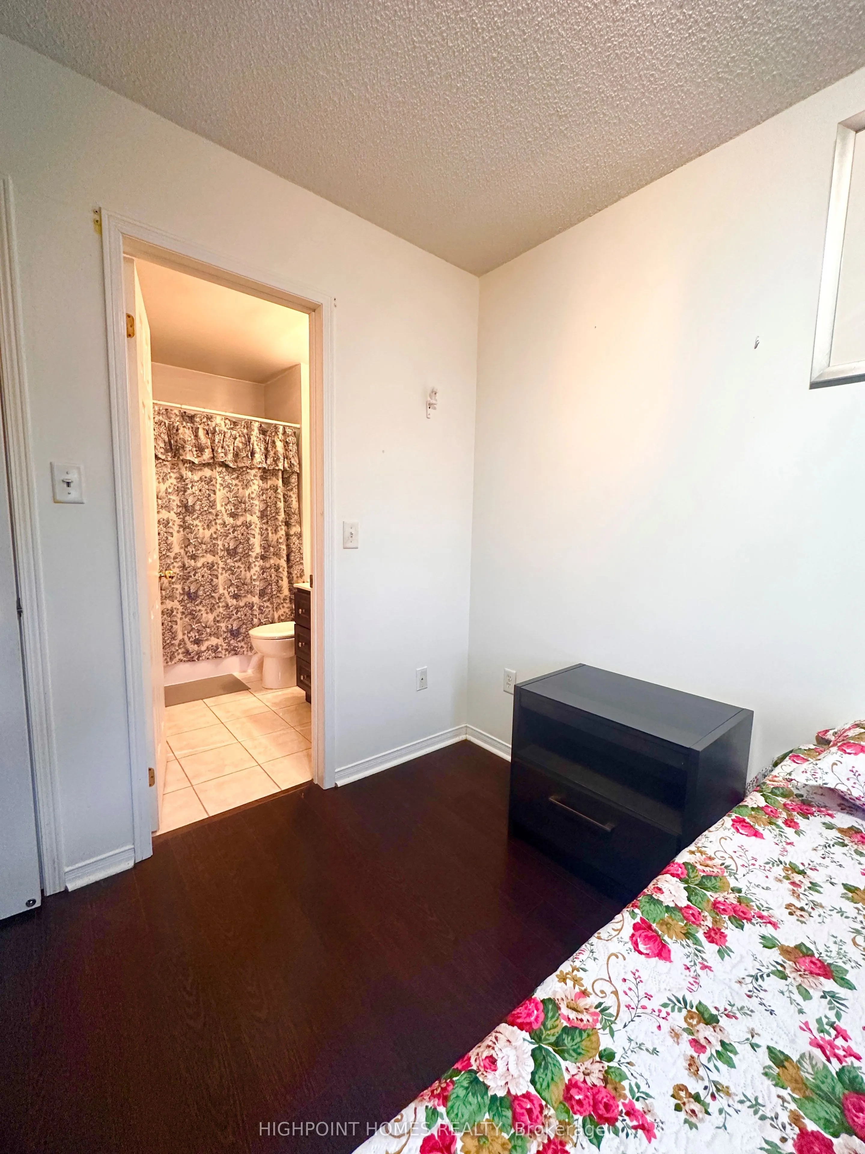 2 Hedge End Road #115