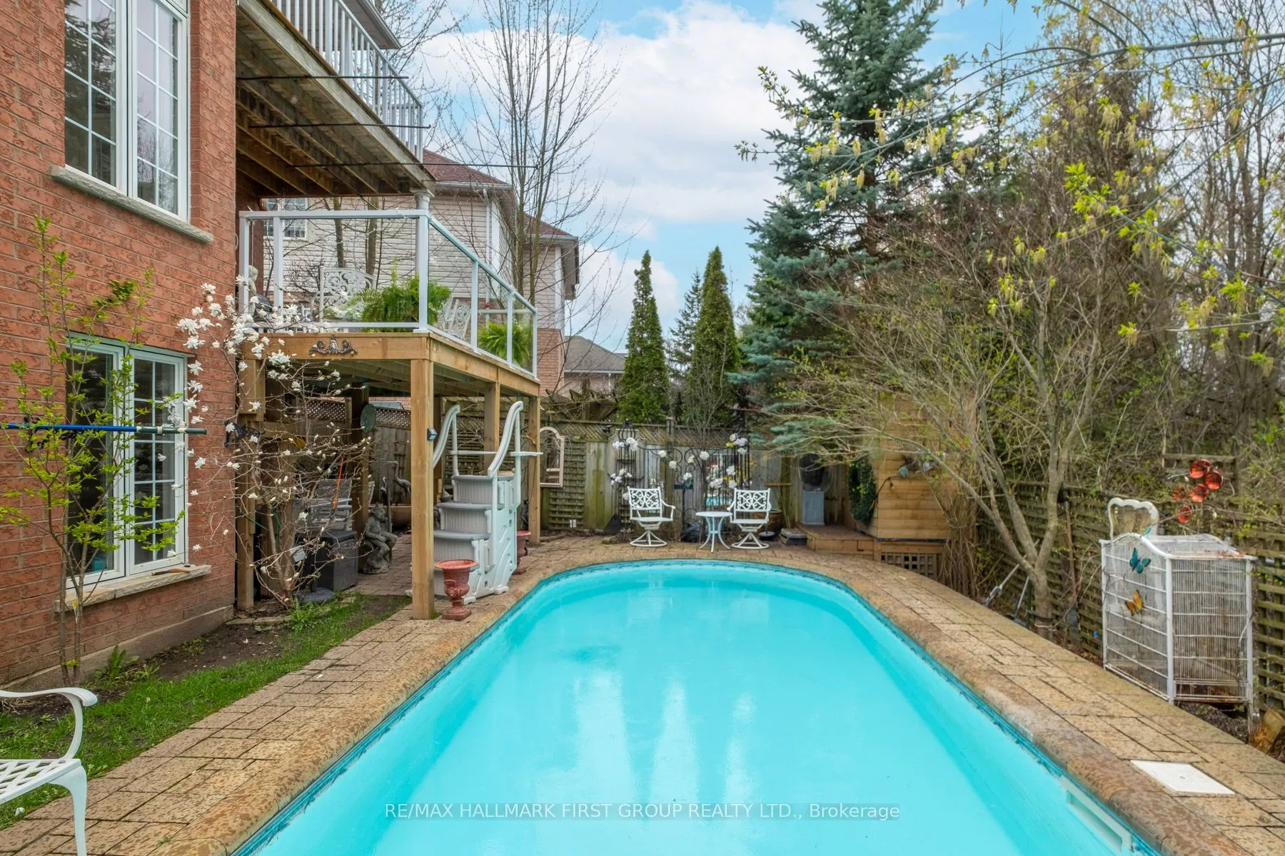 990 Glenbourne Drive