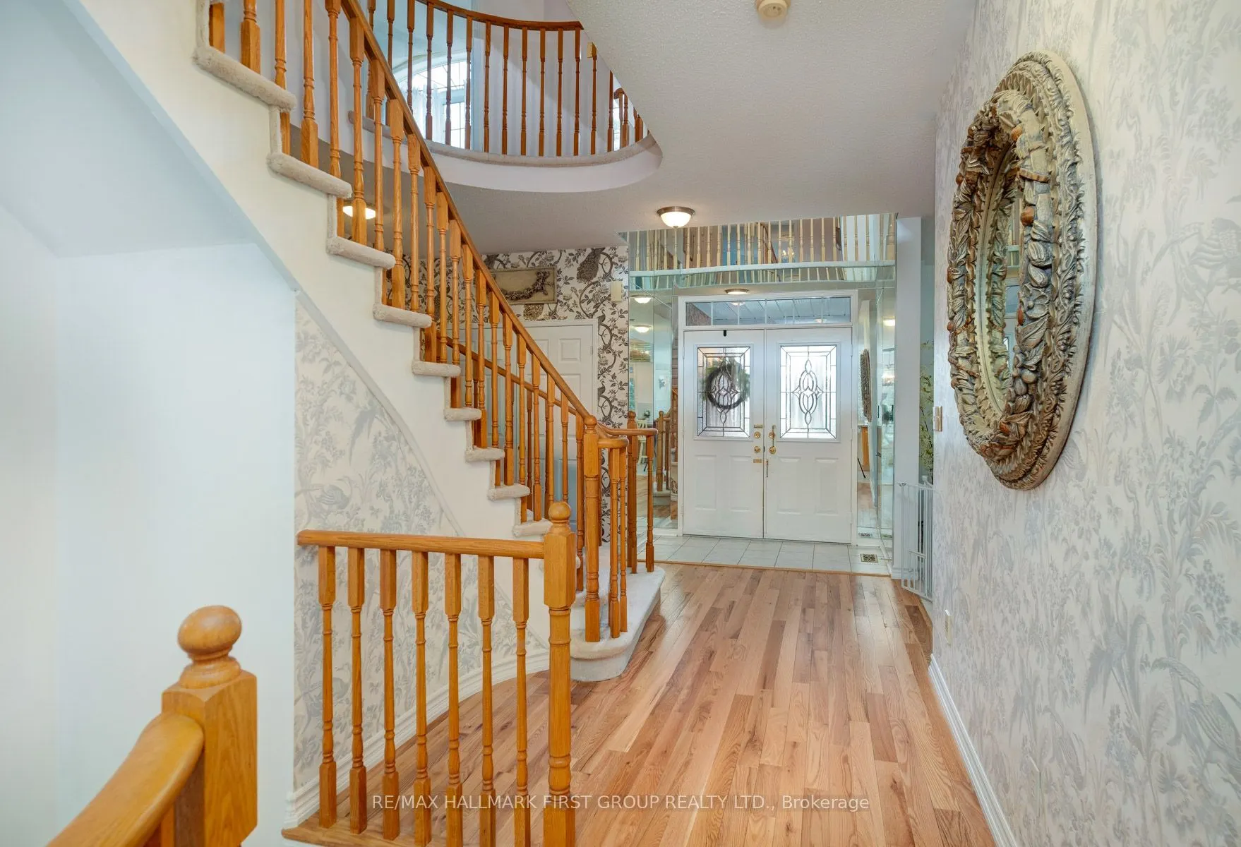 990 Glenbourne Drive