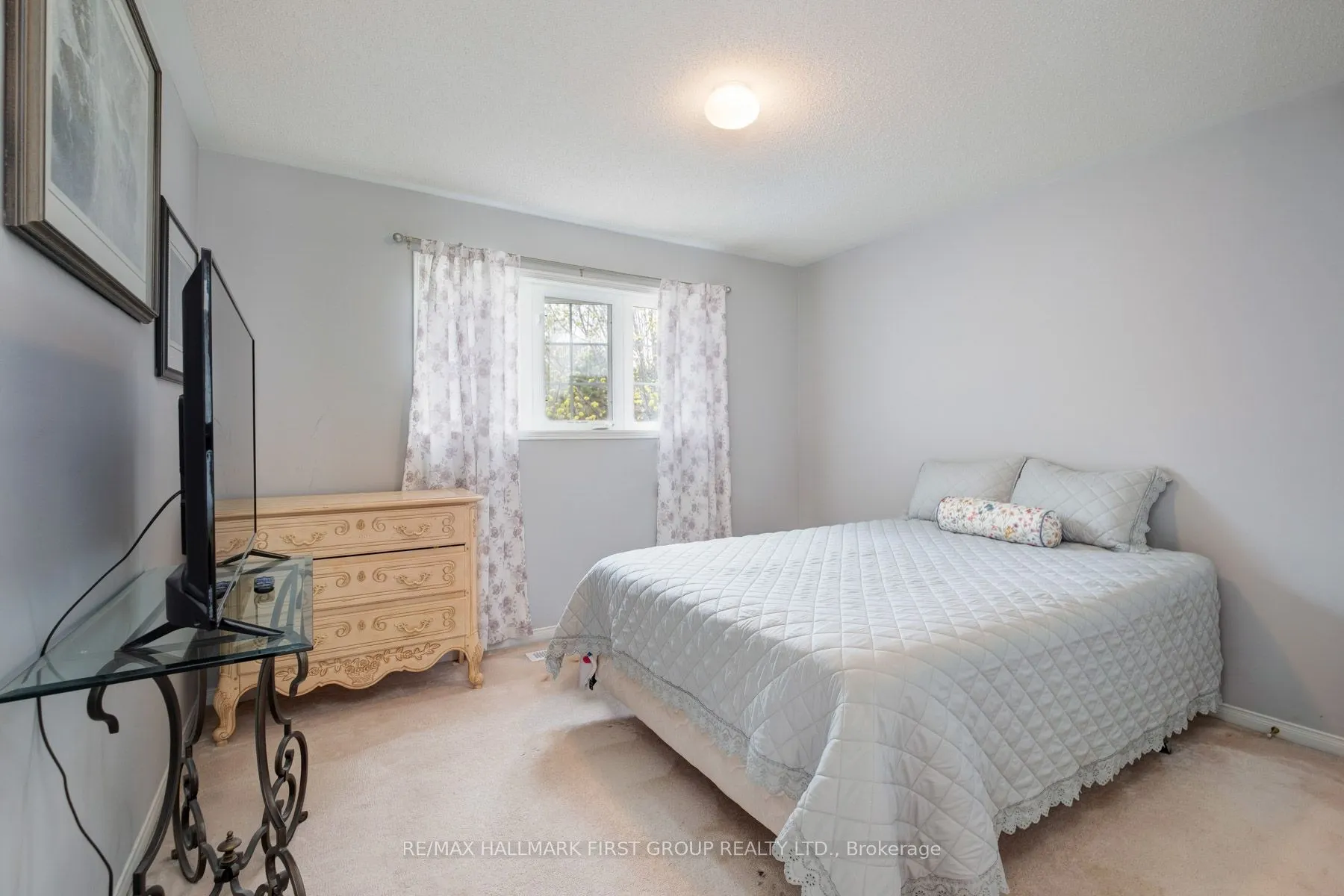 990 Glenbourne Drive