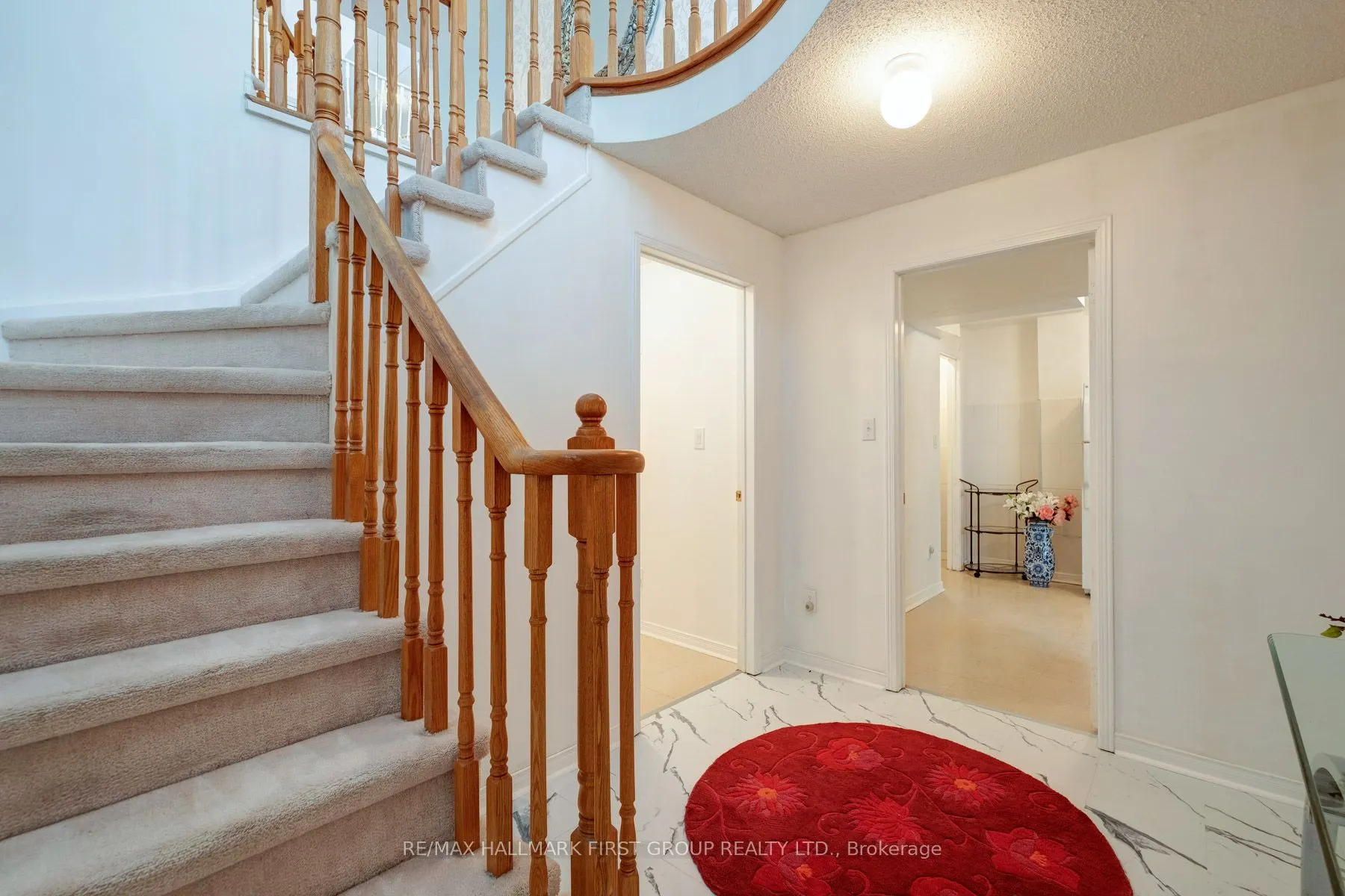 990 Glenbourne Drive