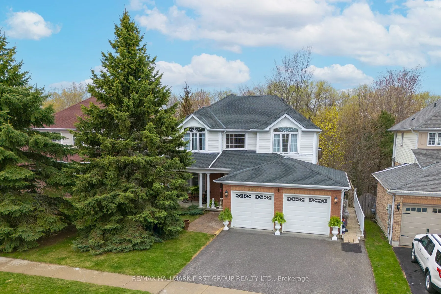 990 Glenbourne Drive