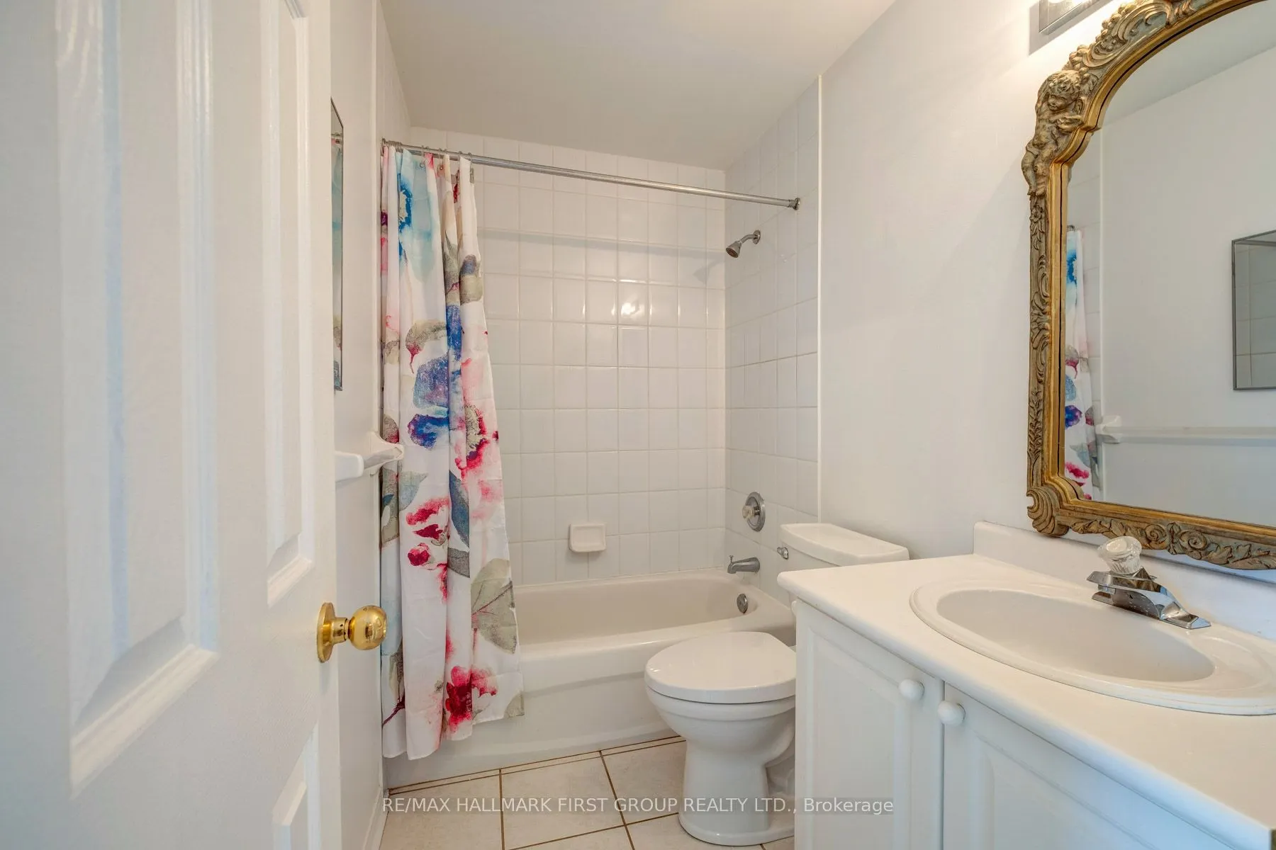 990 Glenbourne Drive
