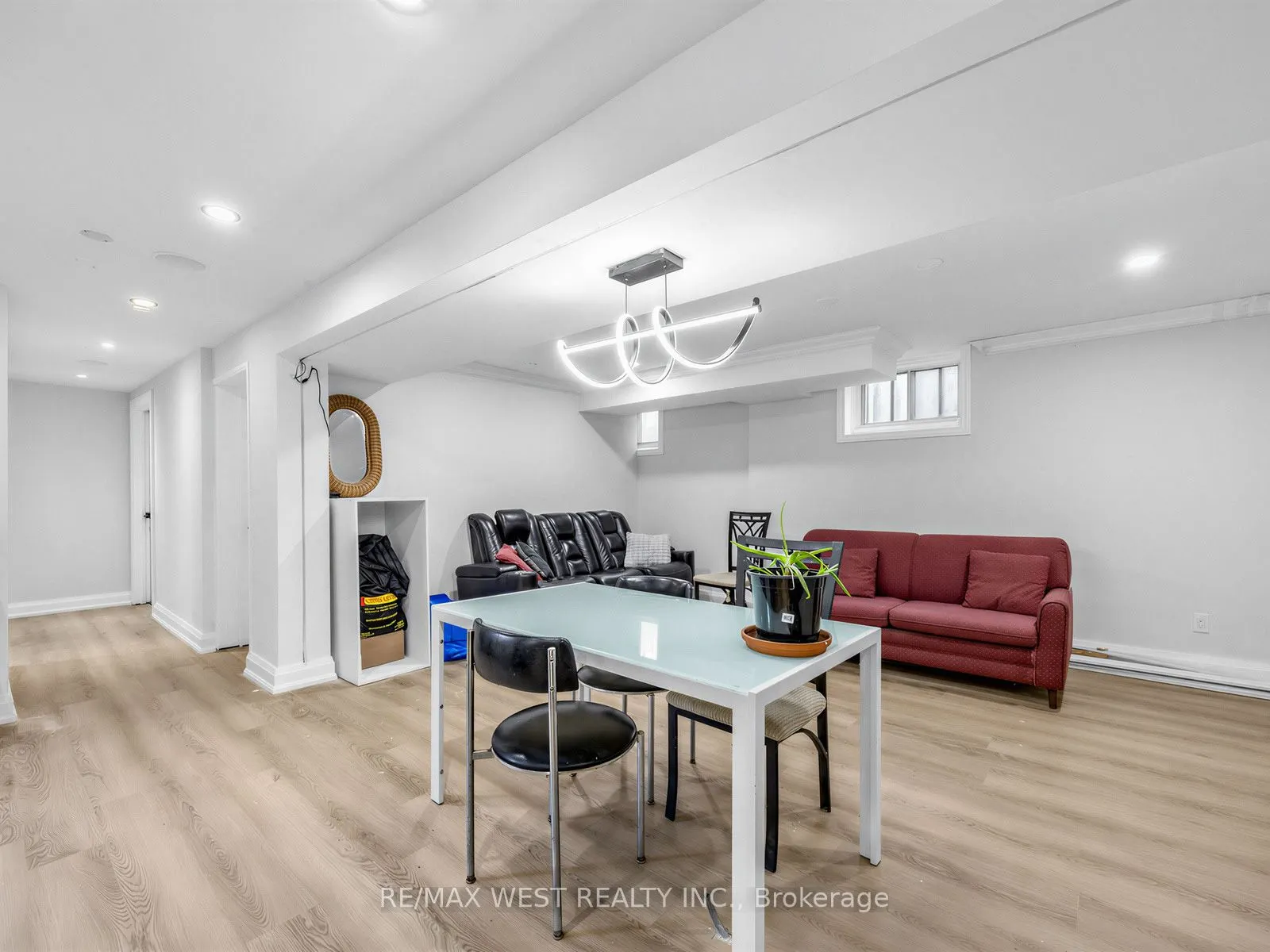 578 Bellamy Road N
