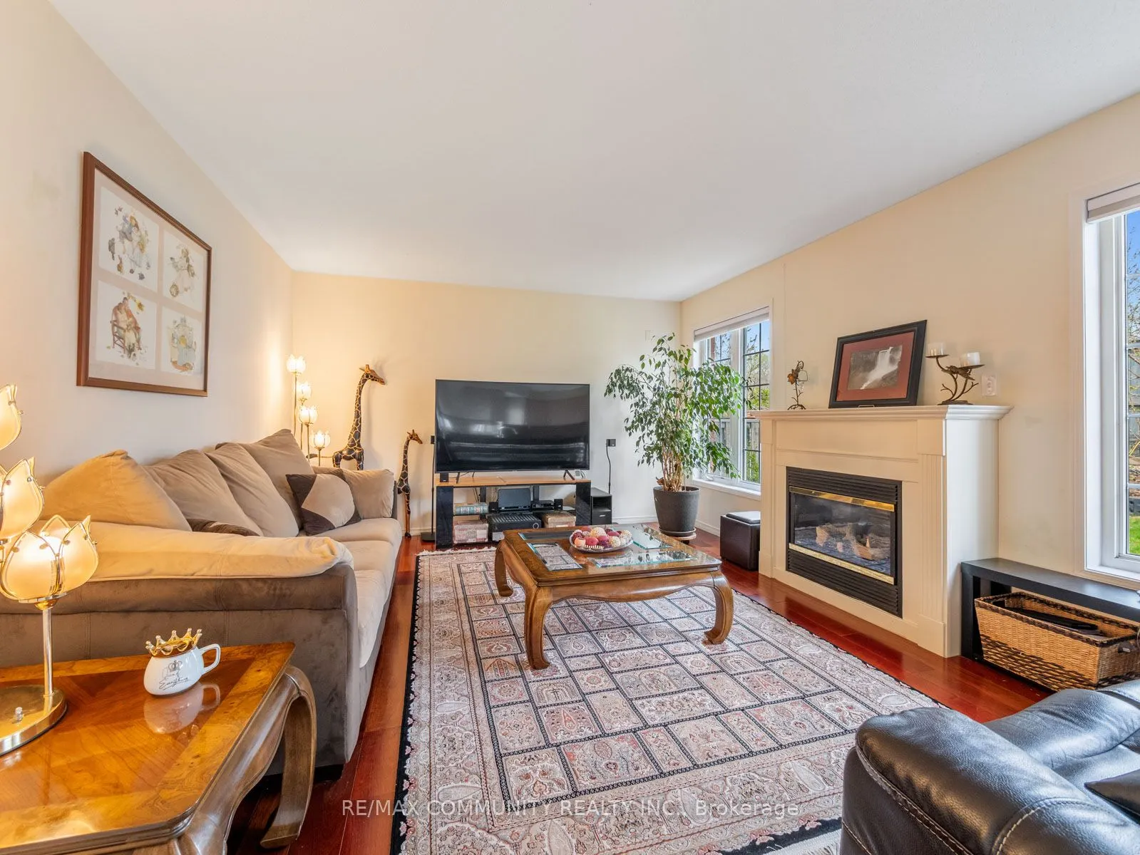 54 Morland Crescent