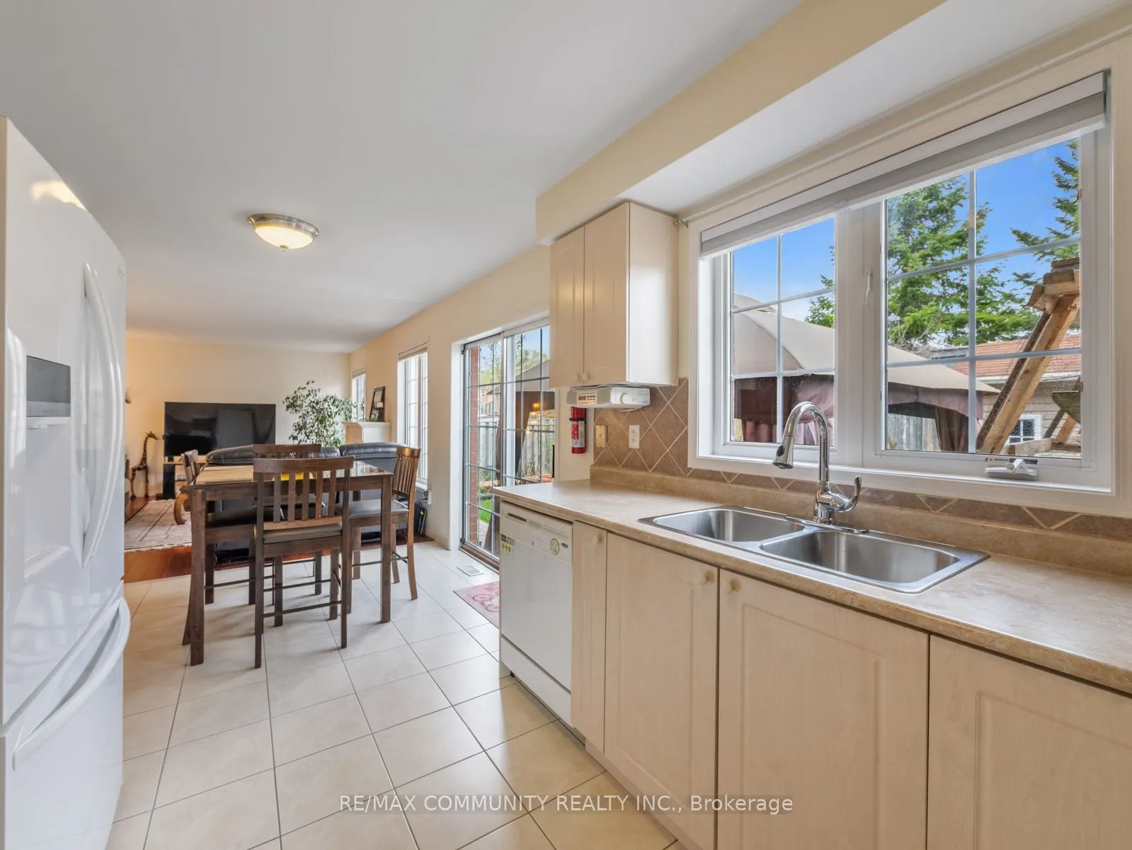 54 Morland Crescent