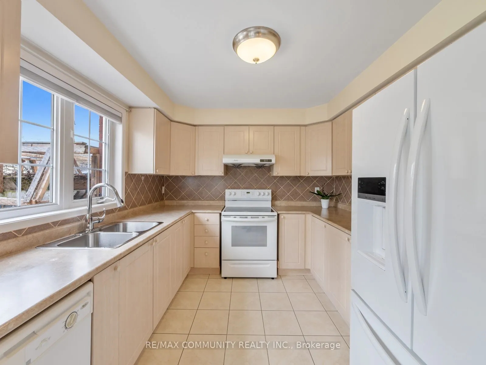 54 Morland Crescent