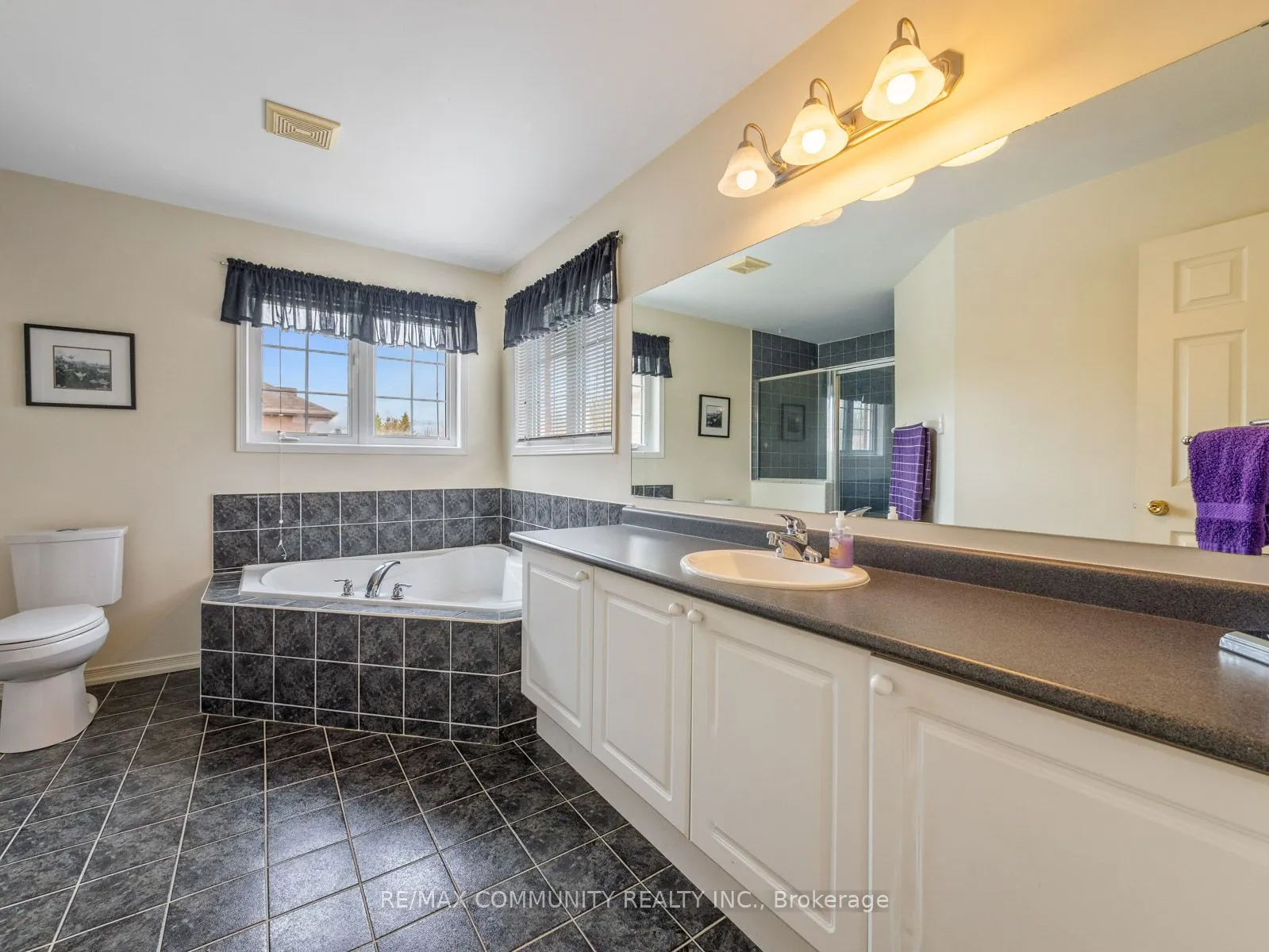 54 Morland Crescent