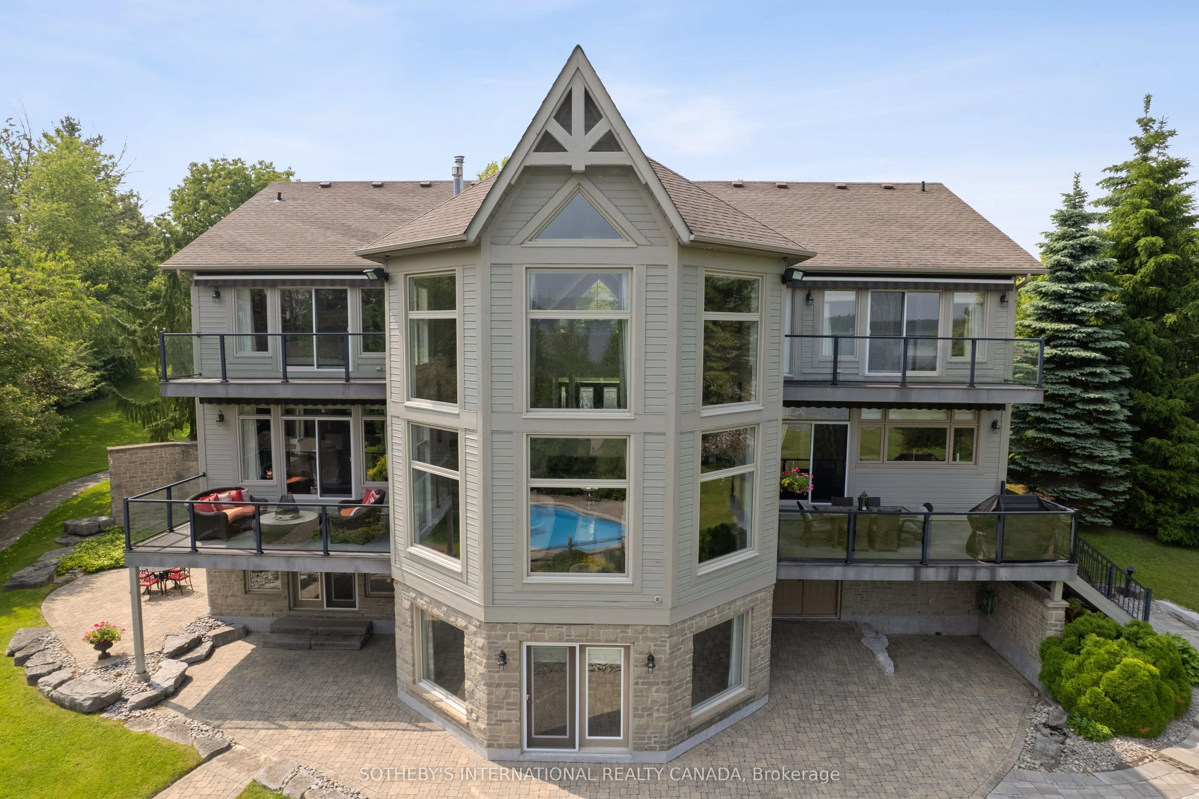 12 Island View Court