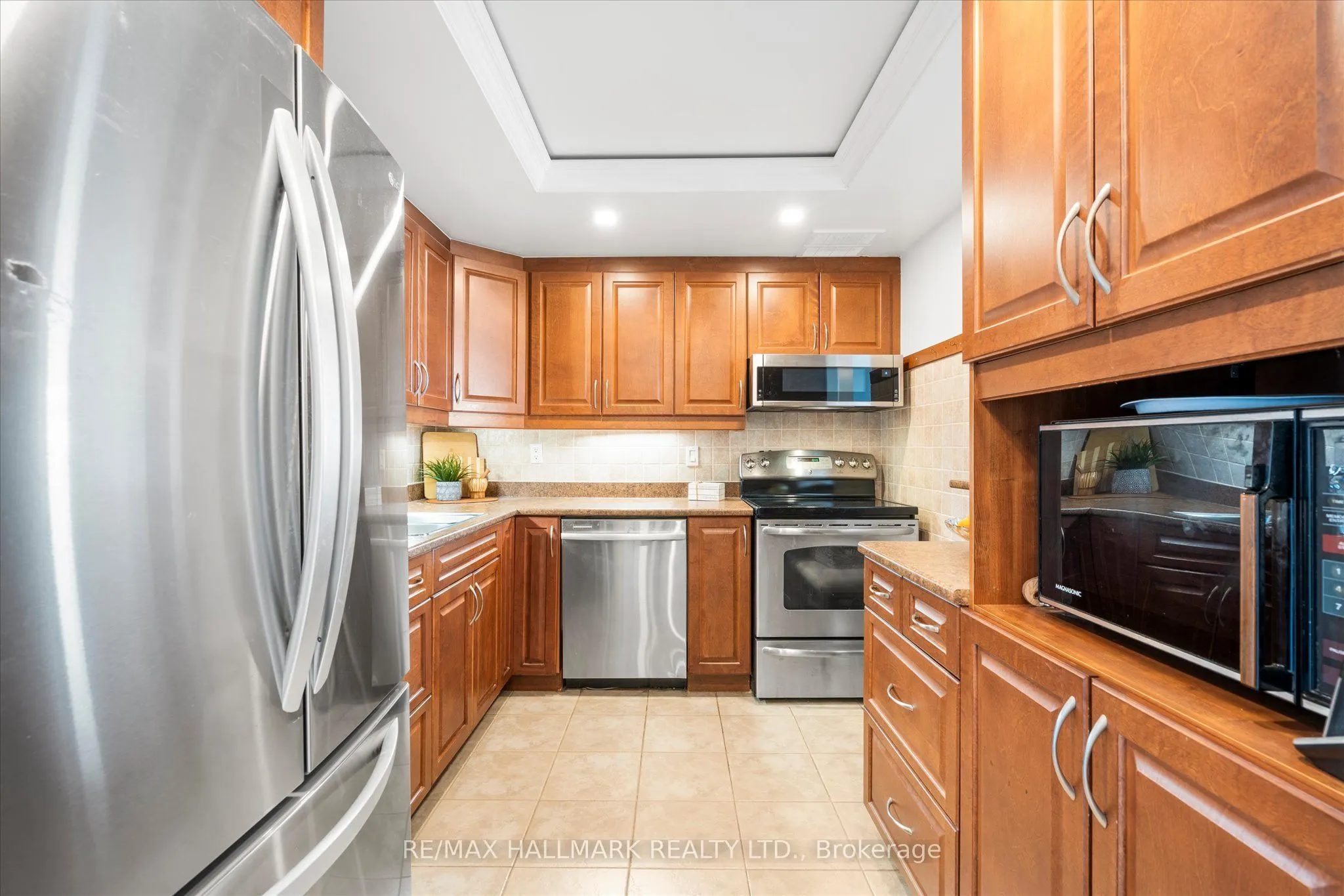20 Dean Park Road #902