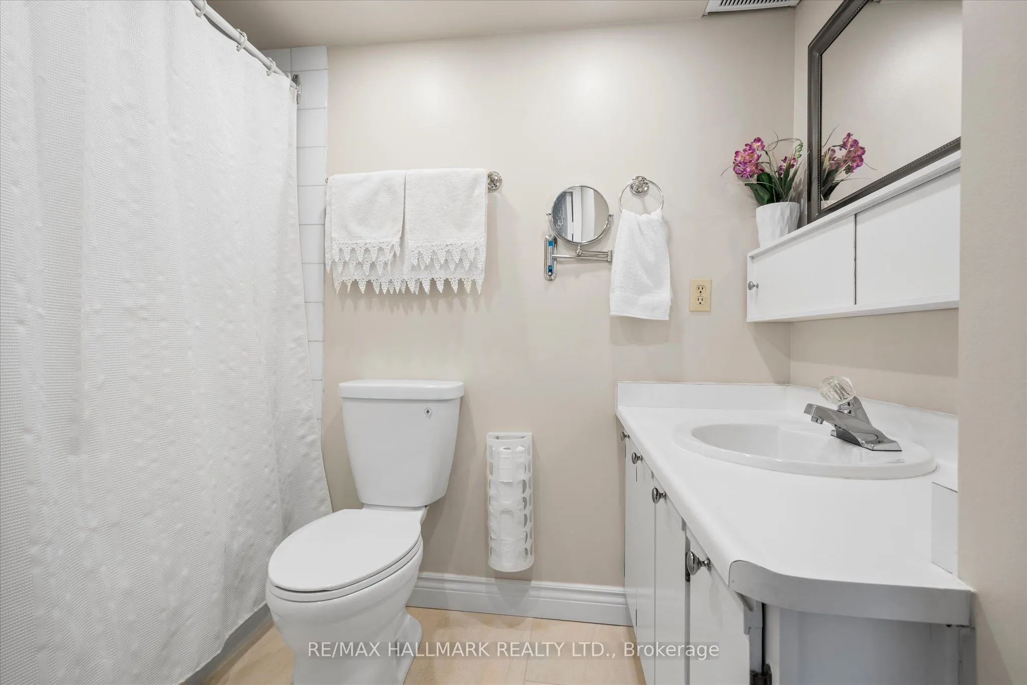20 Dean Park Road #902