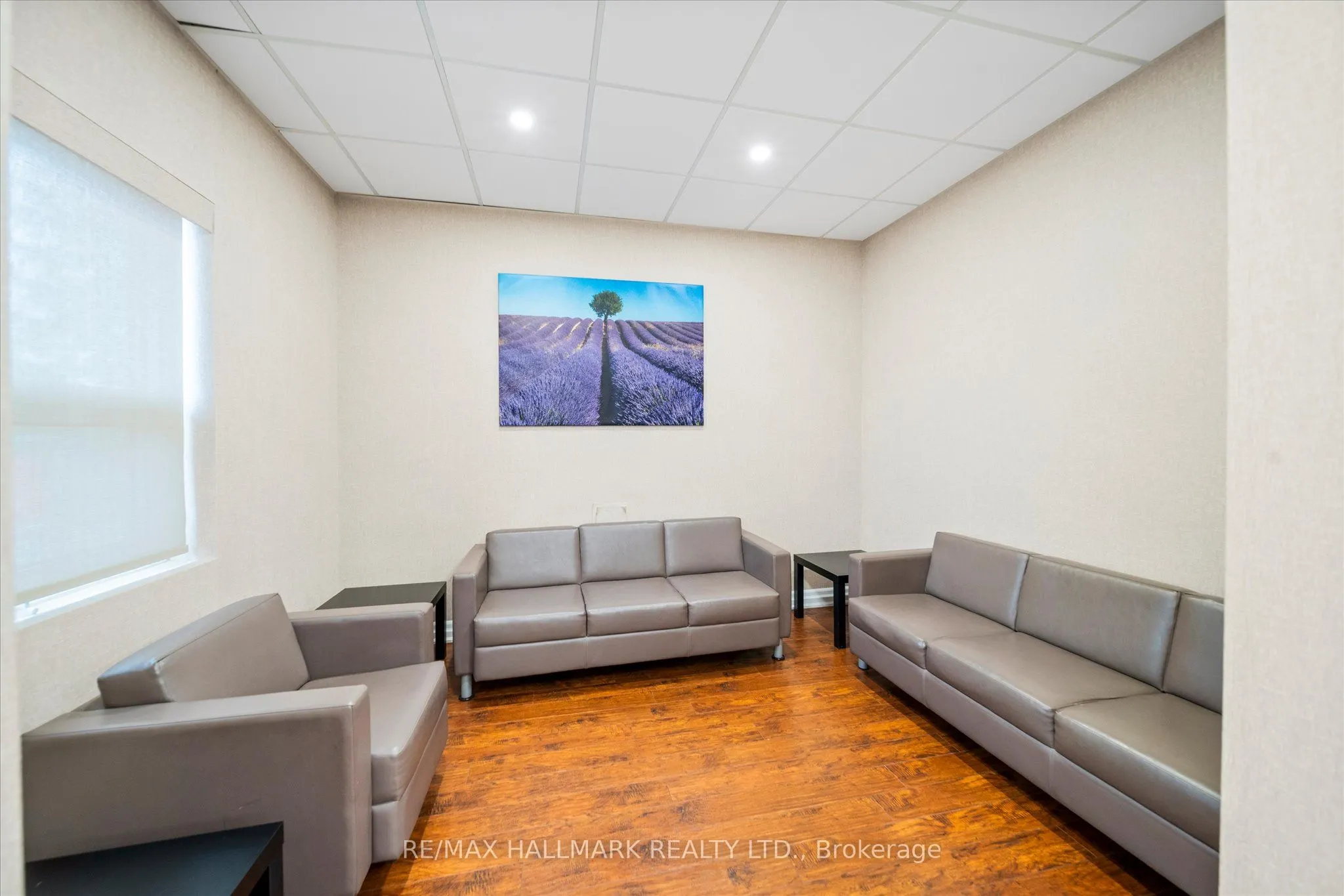 20 Dean Park Road #902