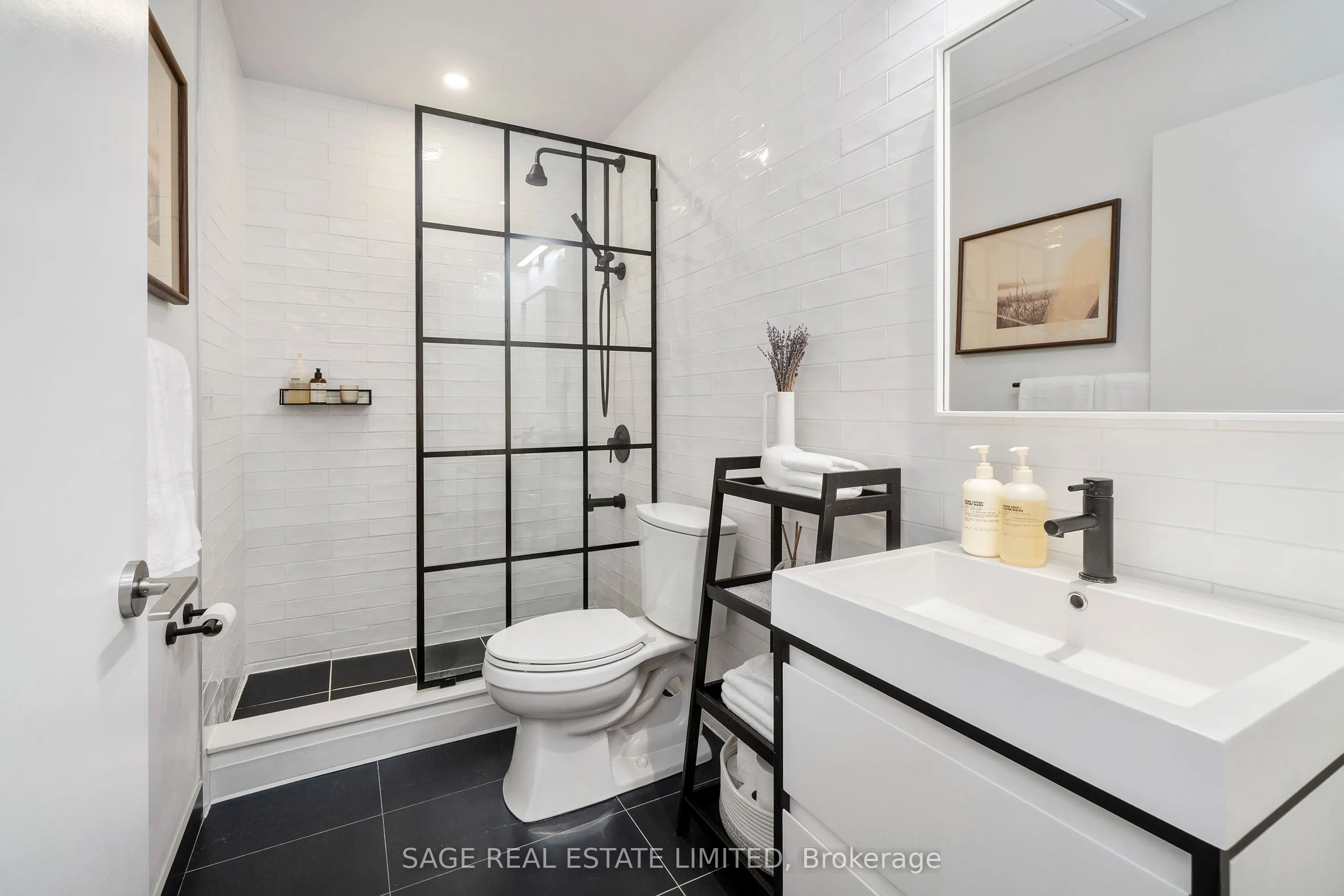150 Logan Avenue #606