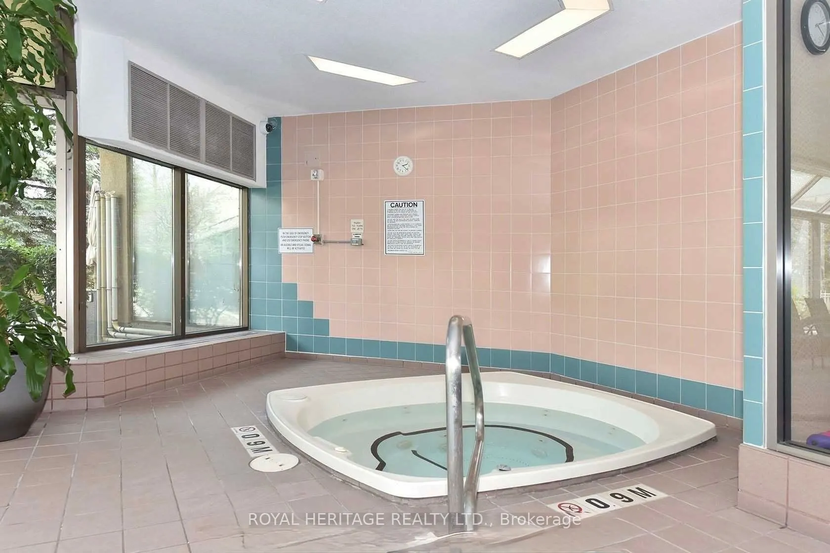 20 guildwood Parkway #207