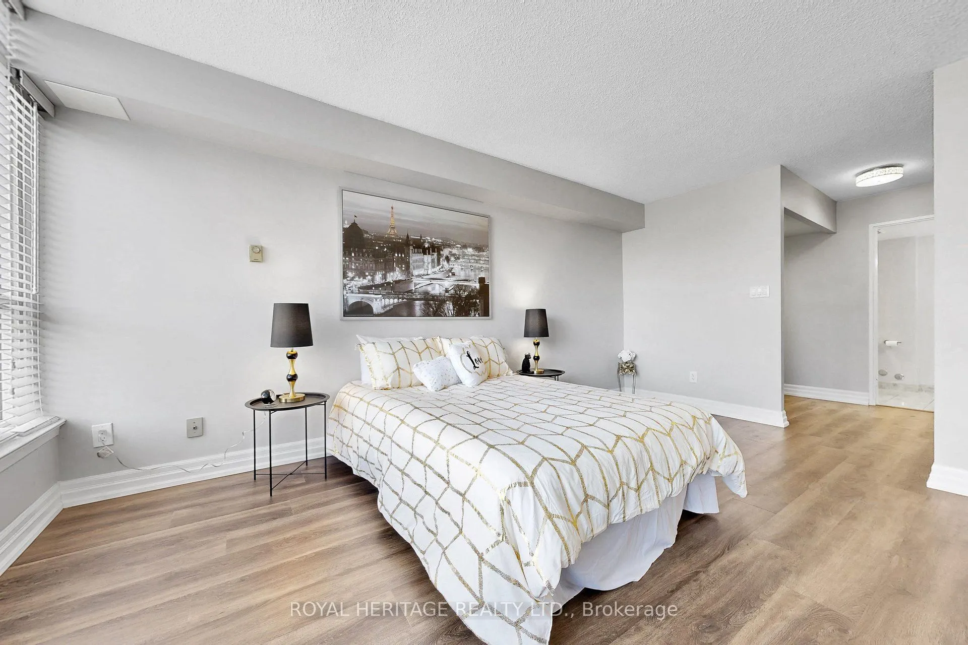 20 guildwood Parkway #207
