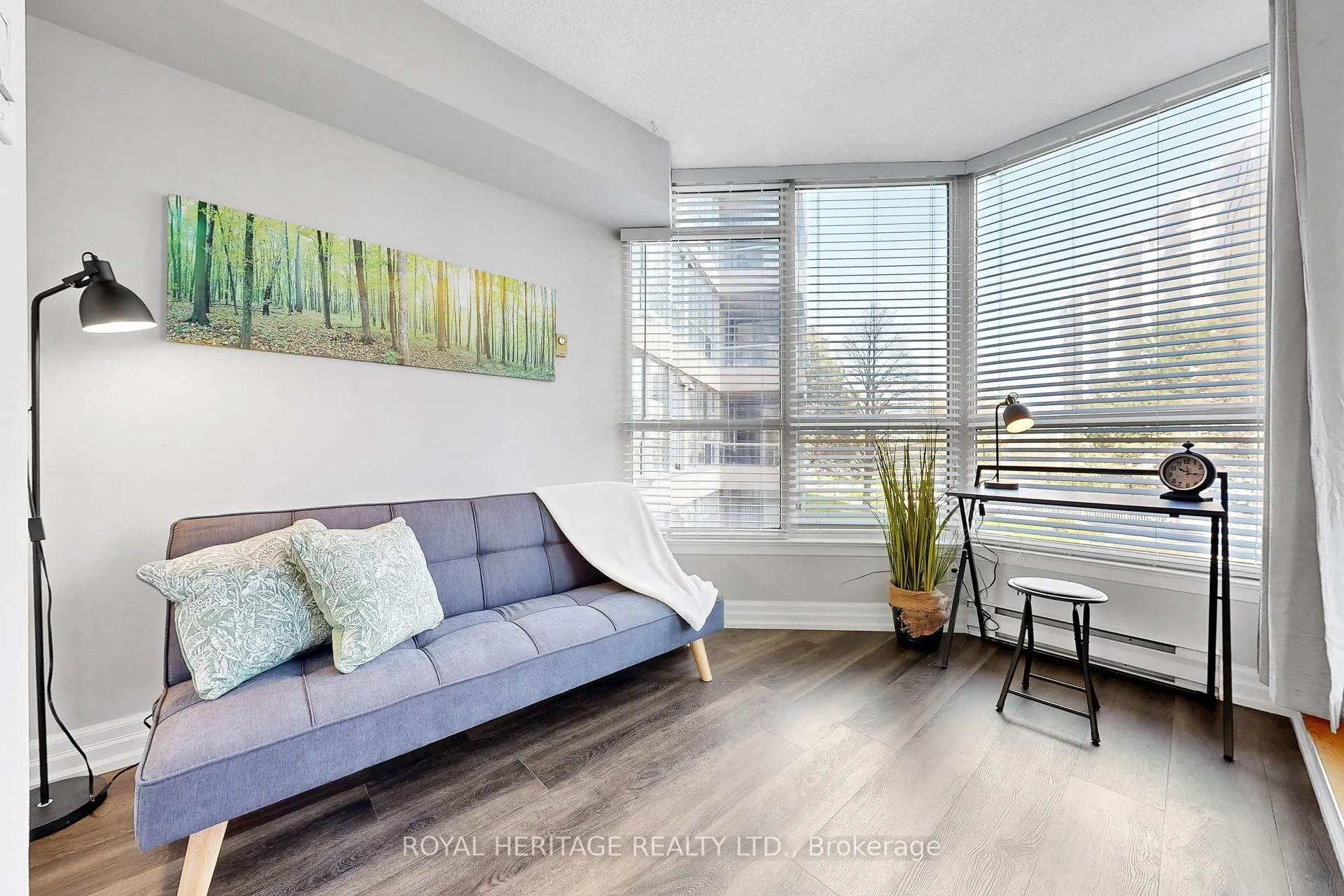 20 guildwood Parkway #207