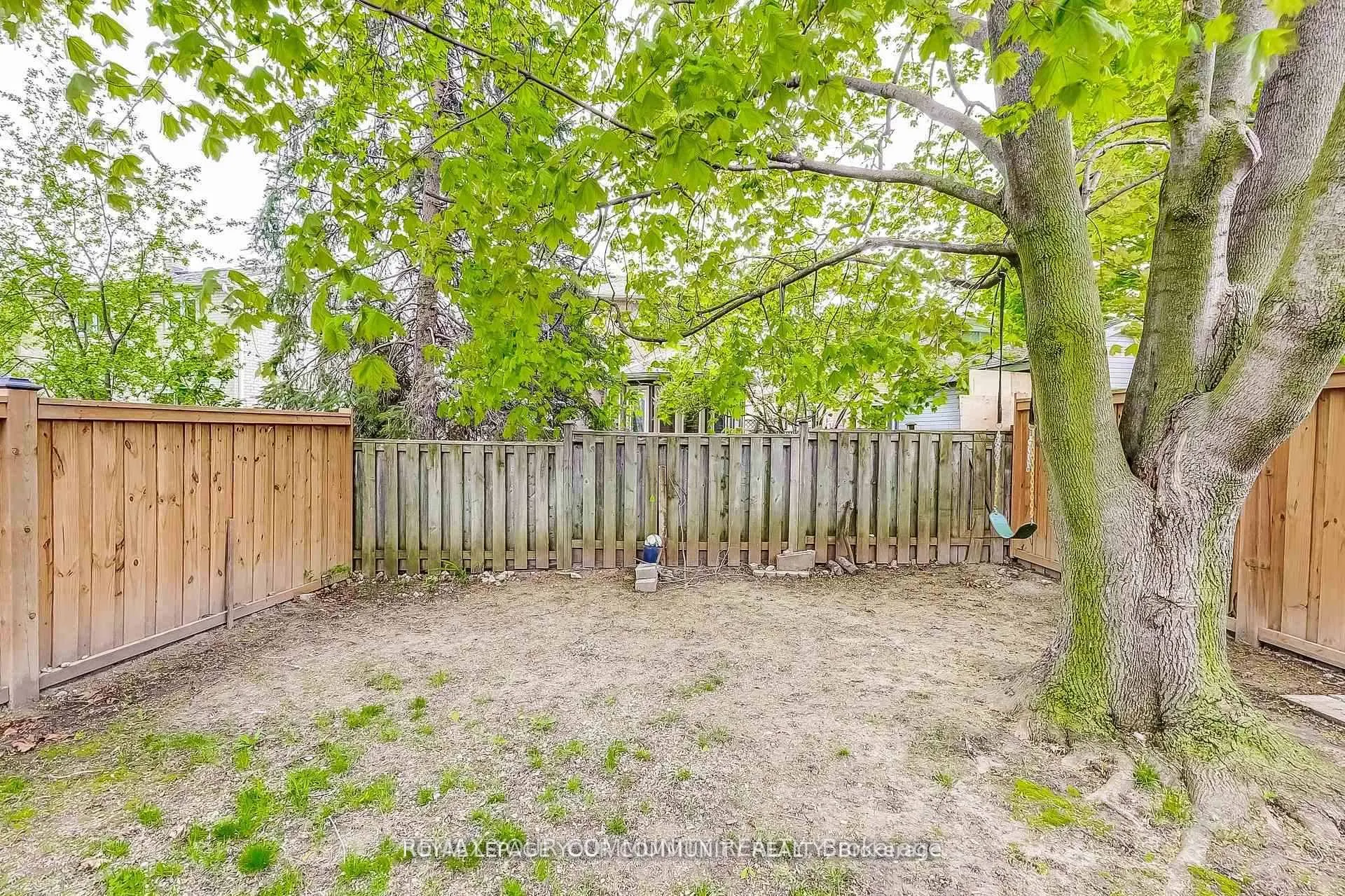 660 Foxwood Trail
