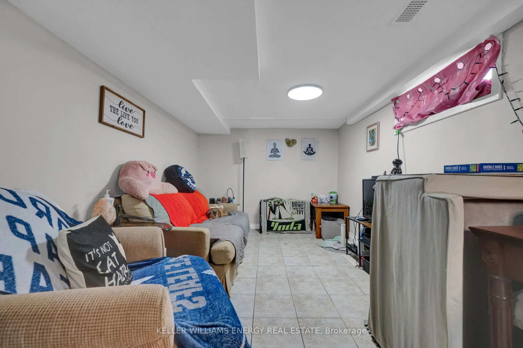 741 Ritson Road S