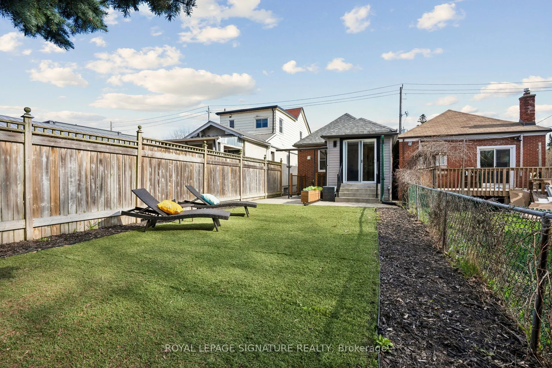 972 Cosburn Avenue