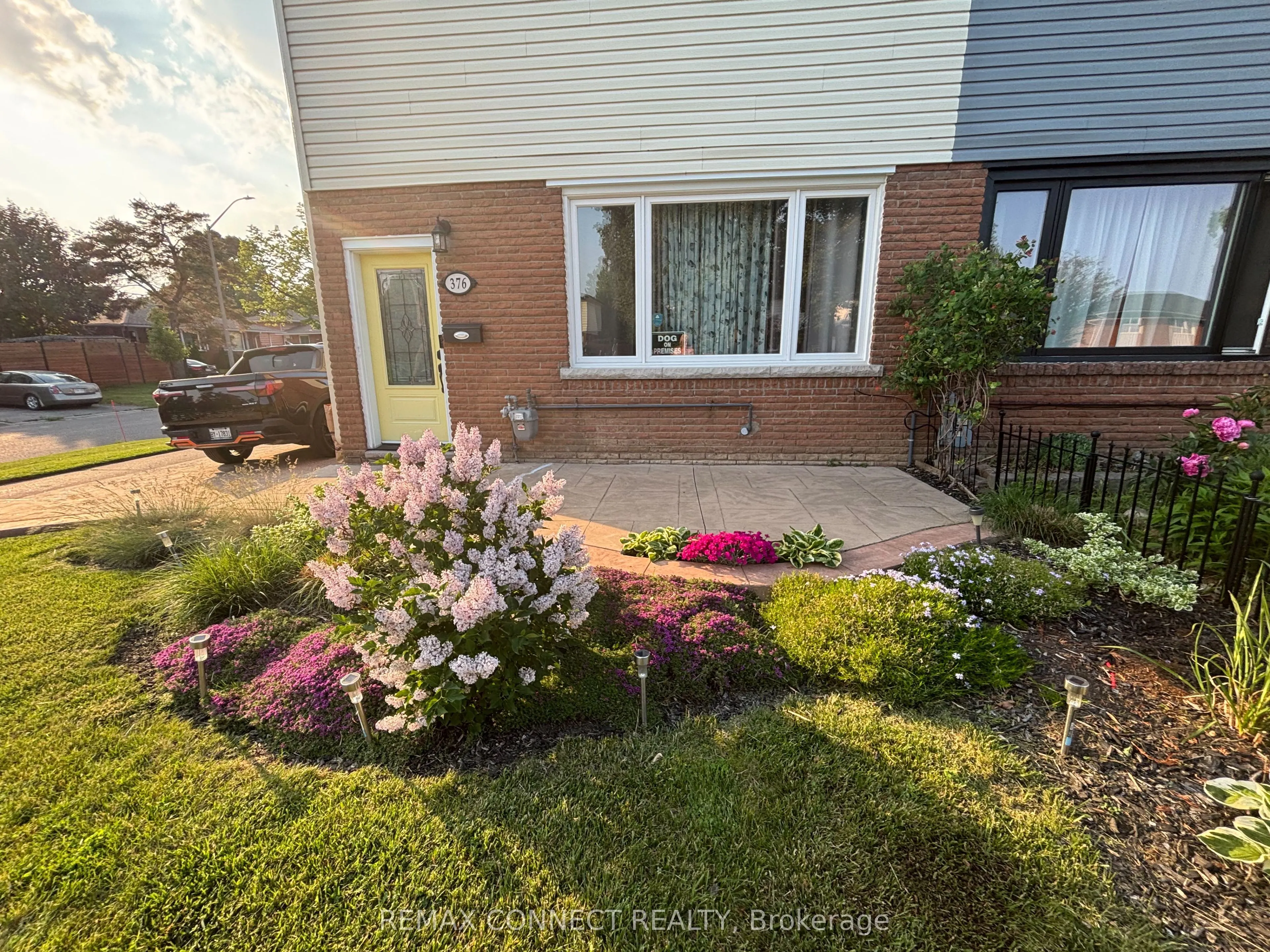 376 Dwight Avenue