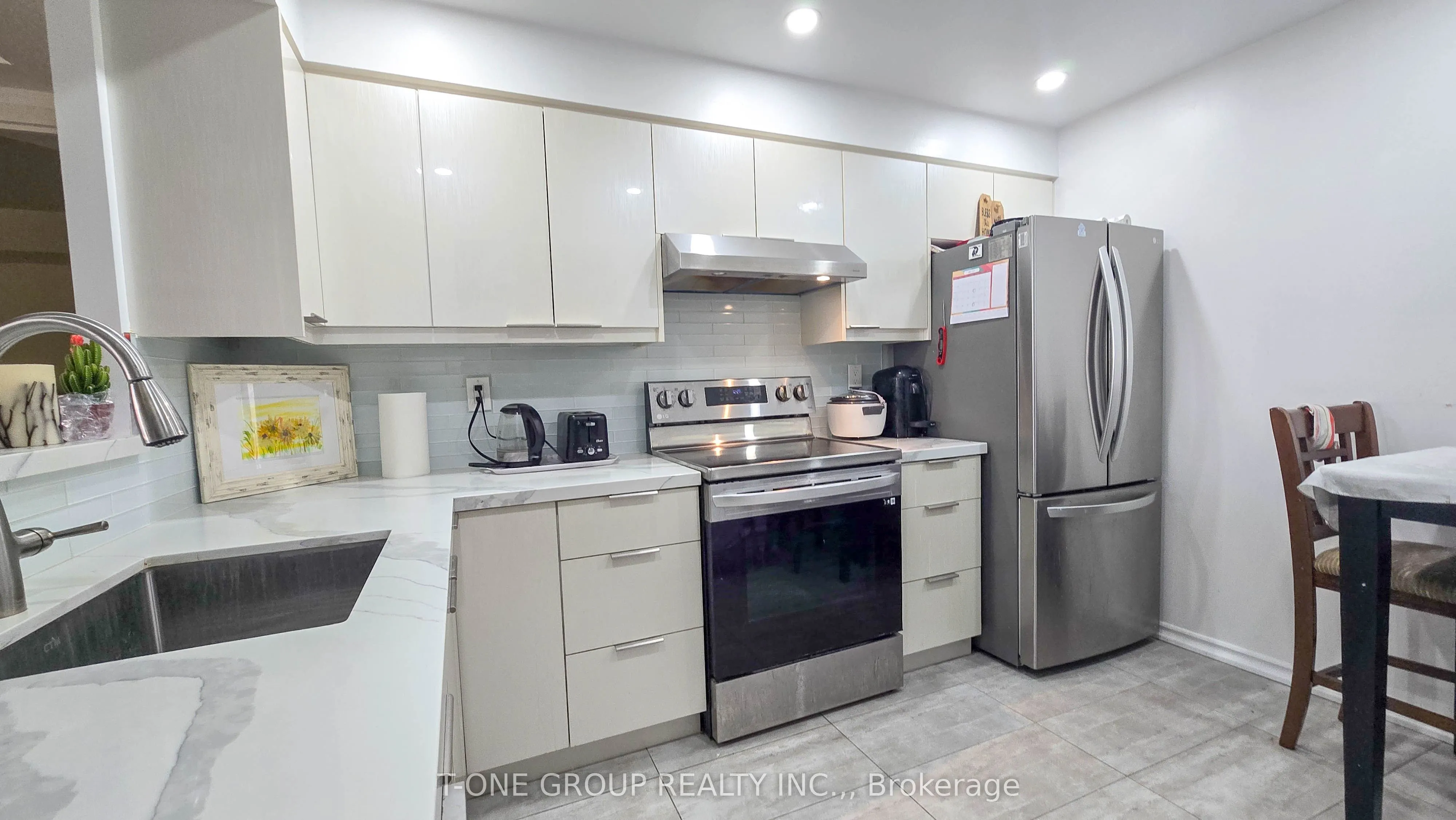 4725 Sheppard Avenue E #516