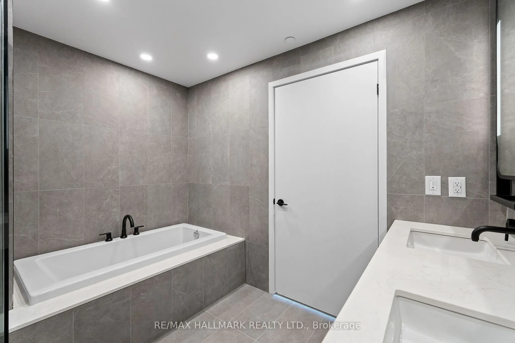 1050 Eastern Avenue #1113