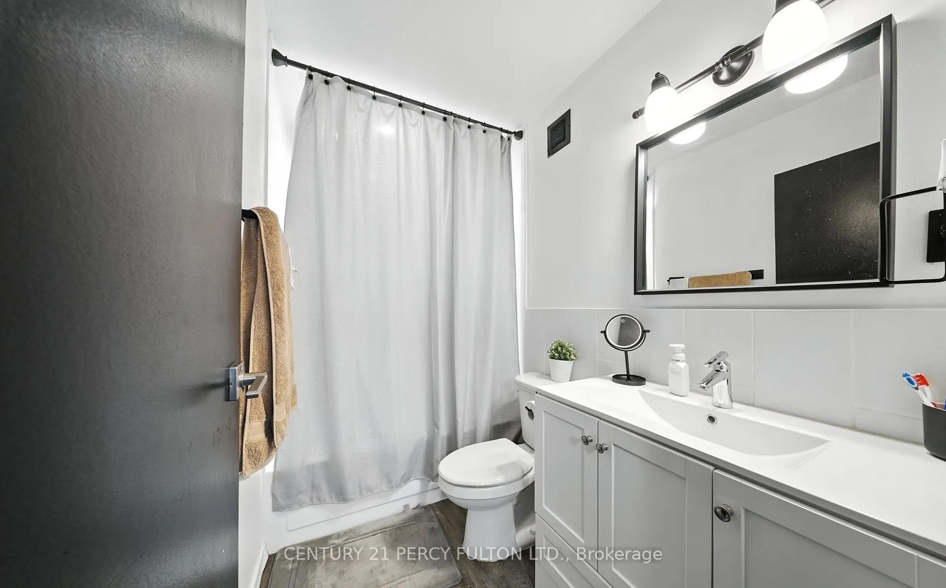 2 Glamorgan Avenue #1212