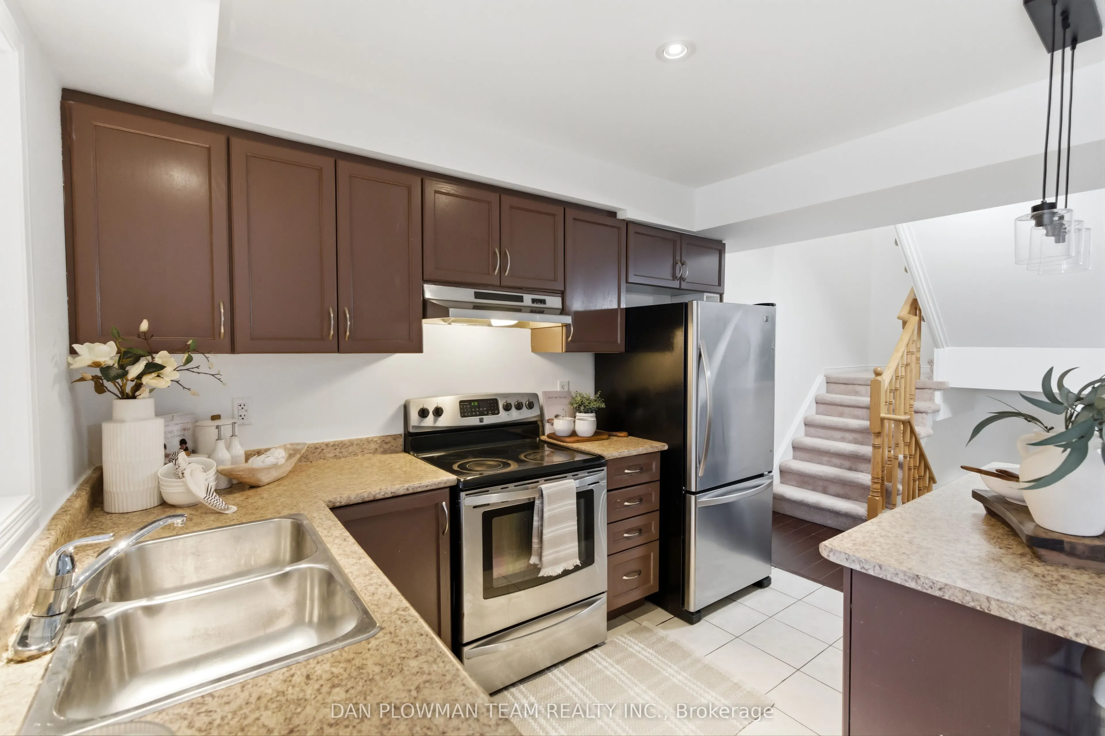23 Blunden Road