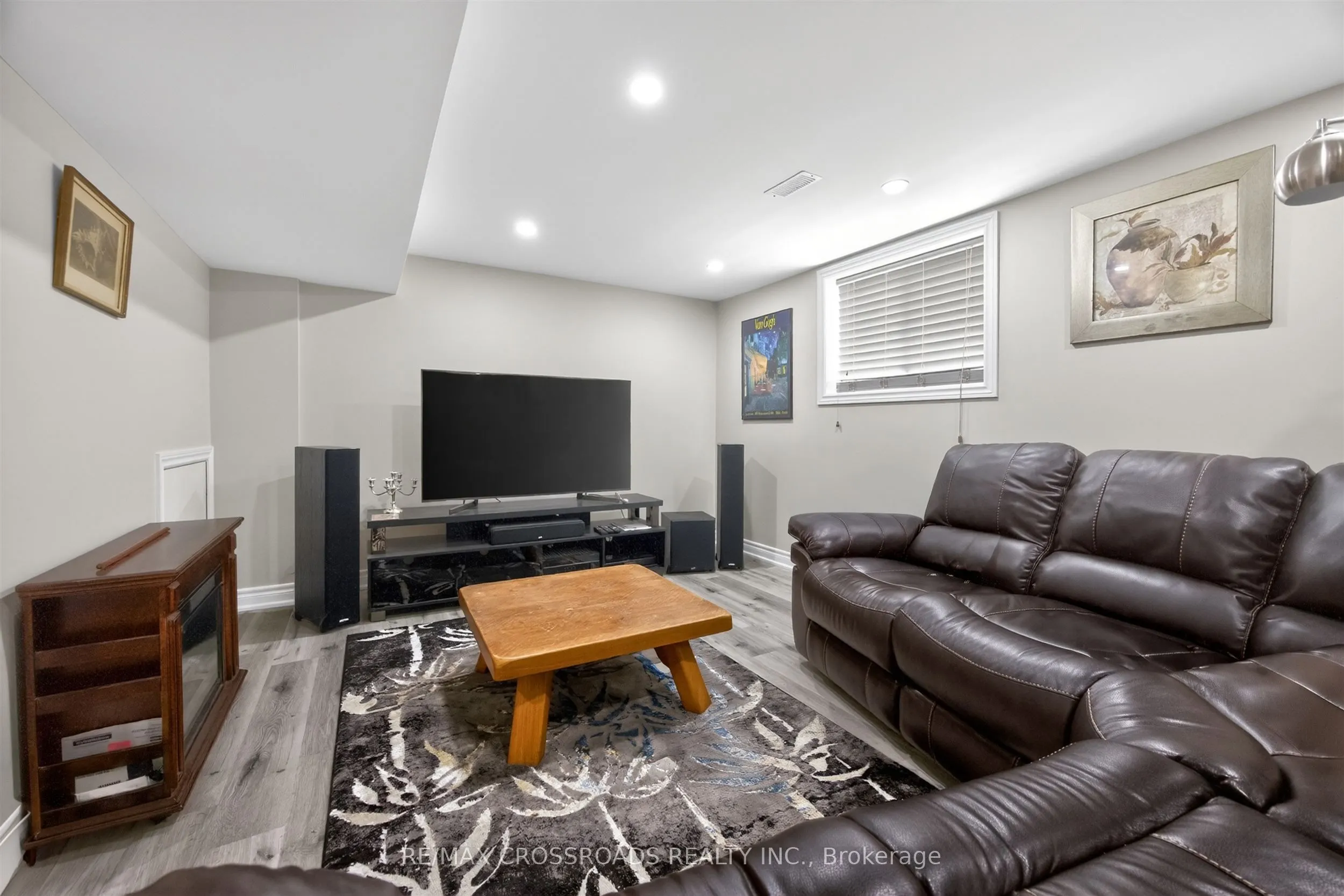 586 Oldman Road