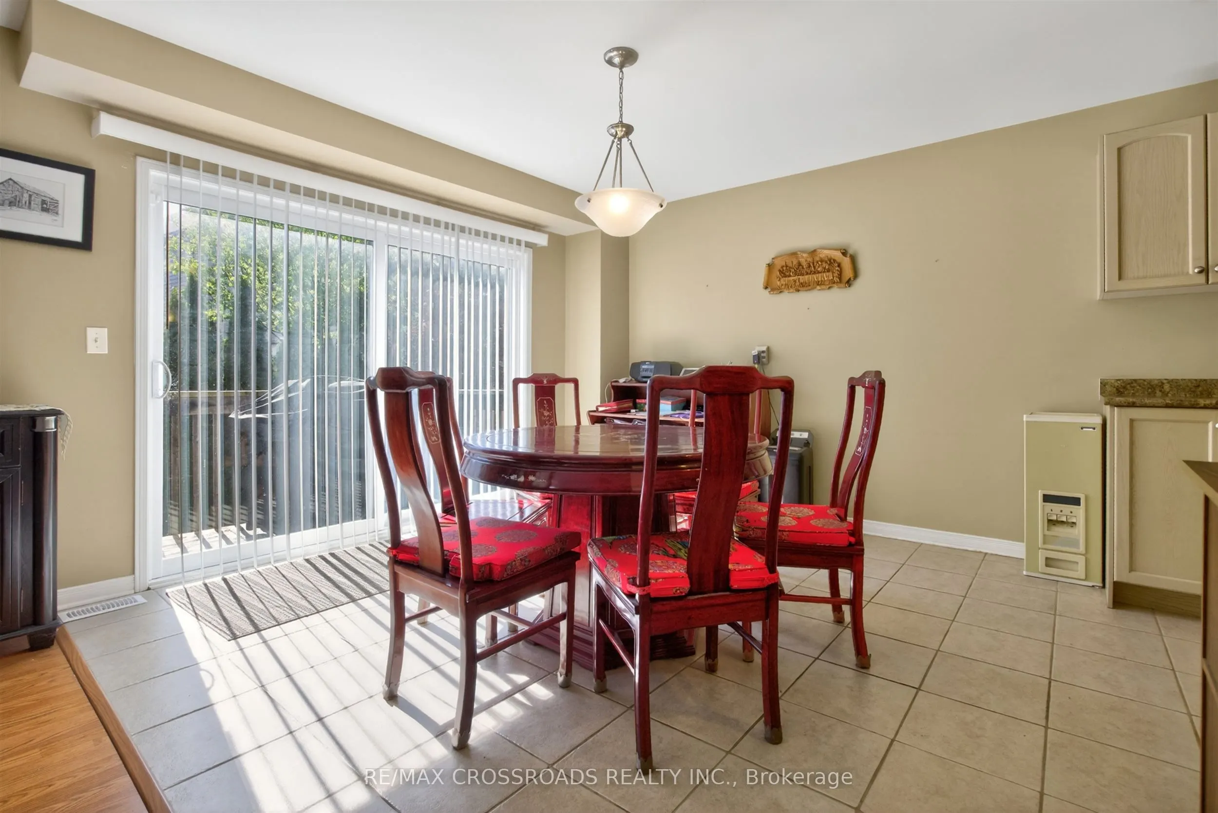 586 Oldman Road