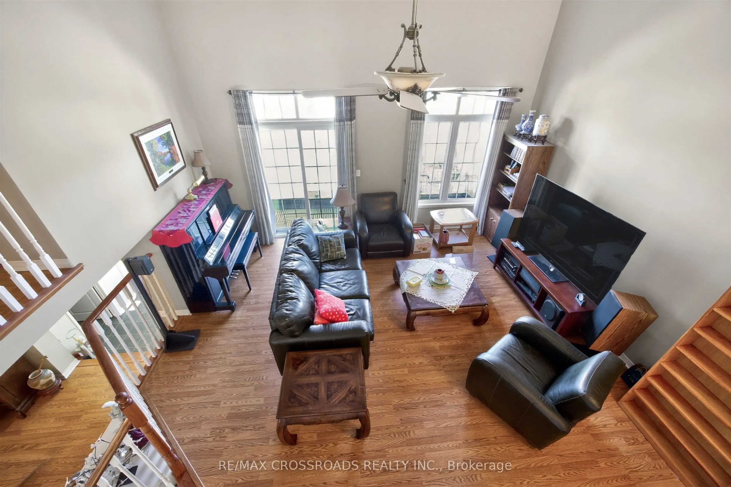 586 Oldman Road