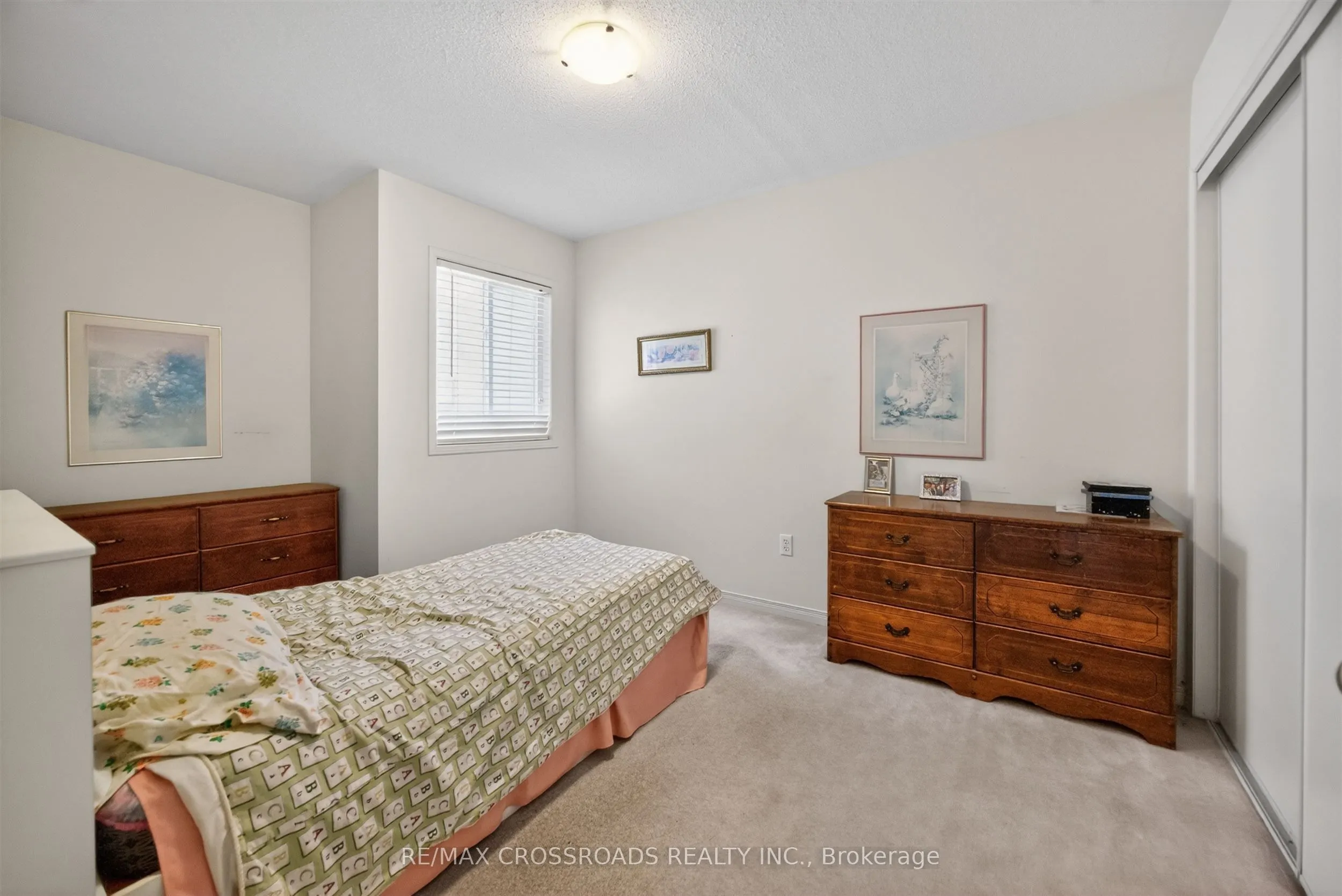 586 Oldman Road