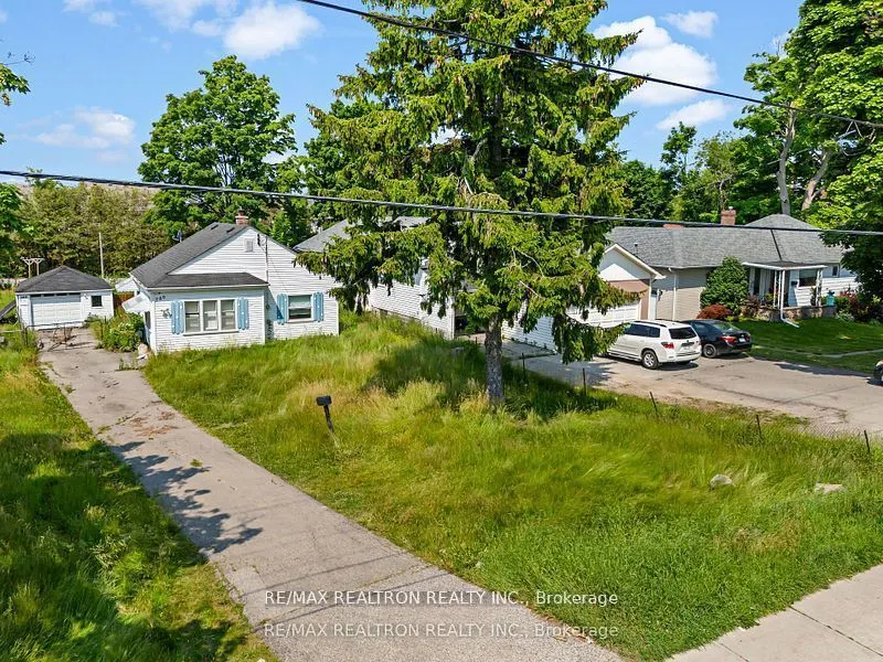 780 Liverpool Road