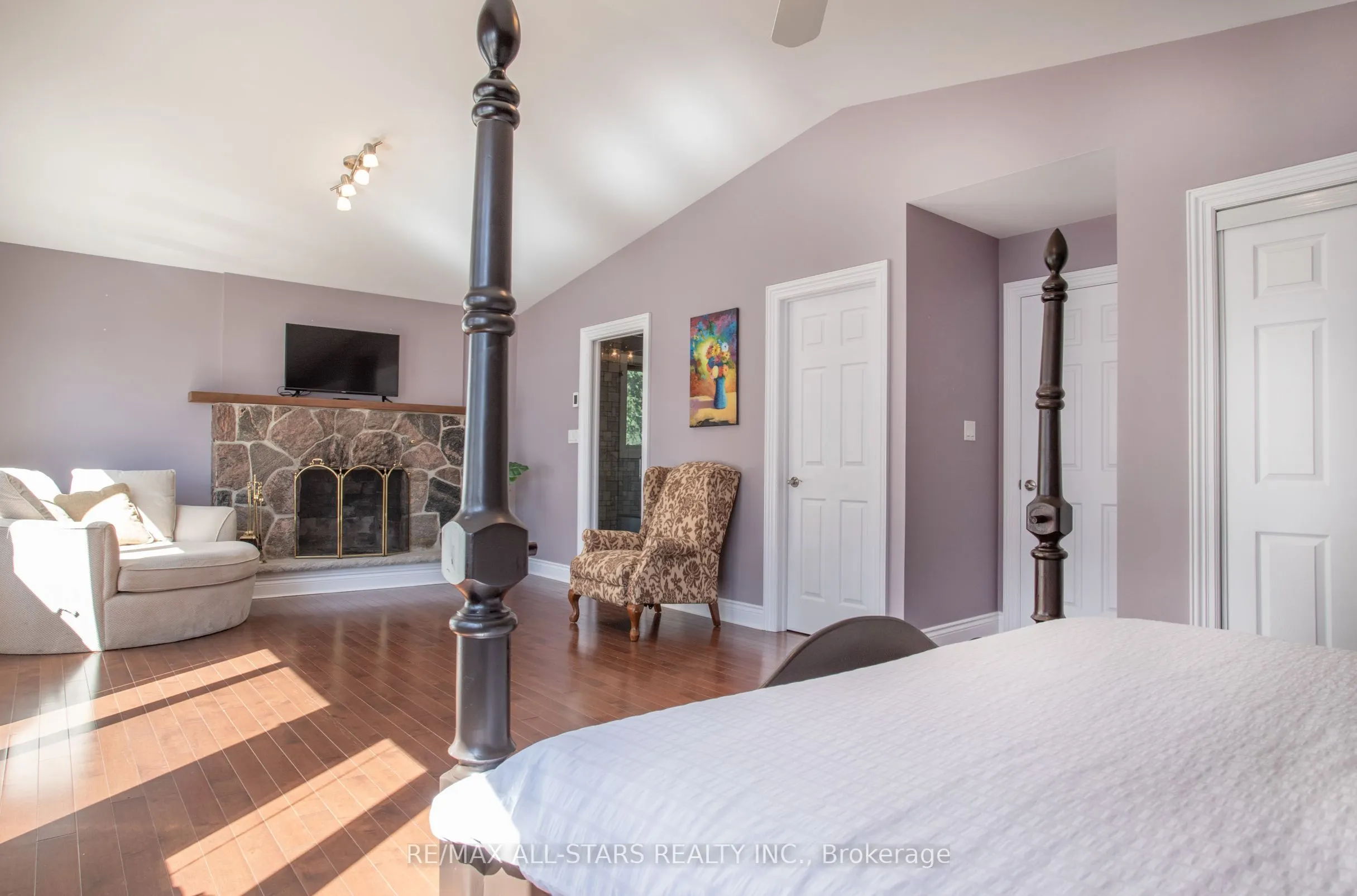 253 Stephenson Point Road