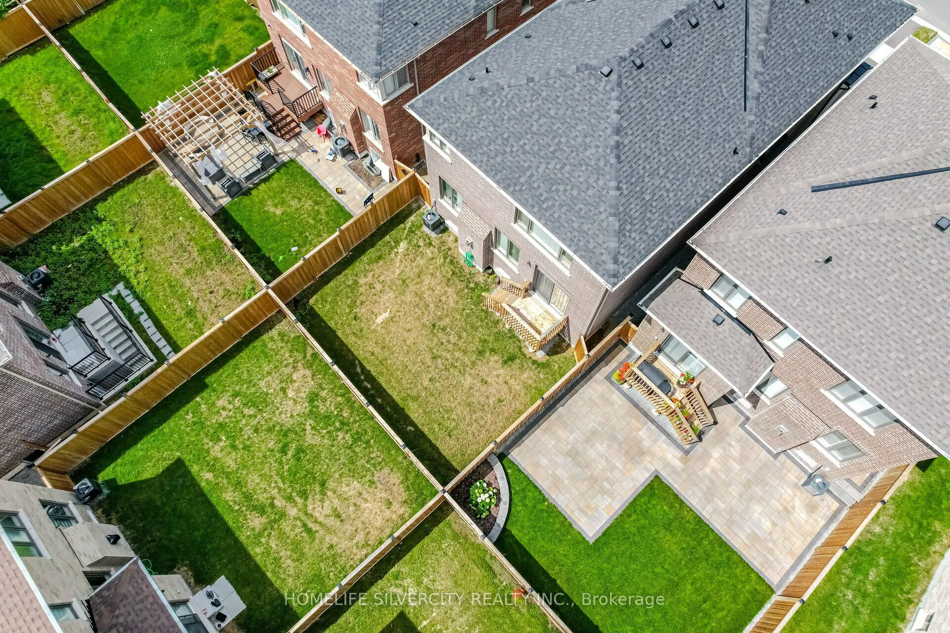 24 Dumaine Street