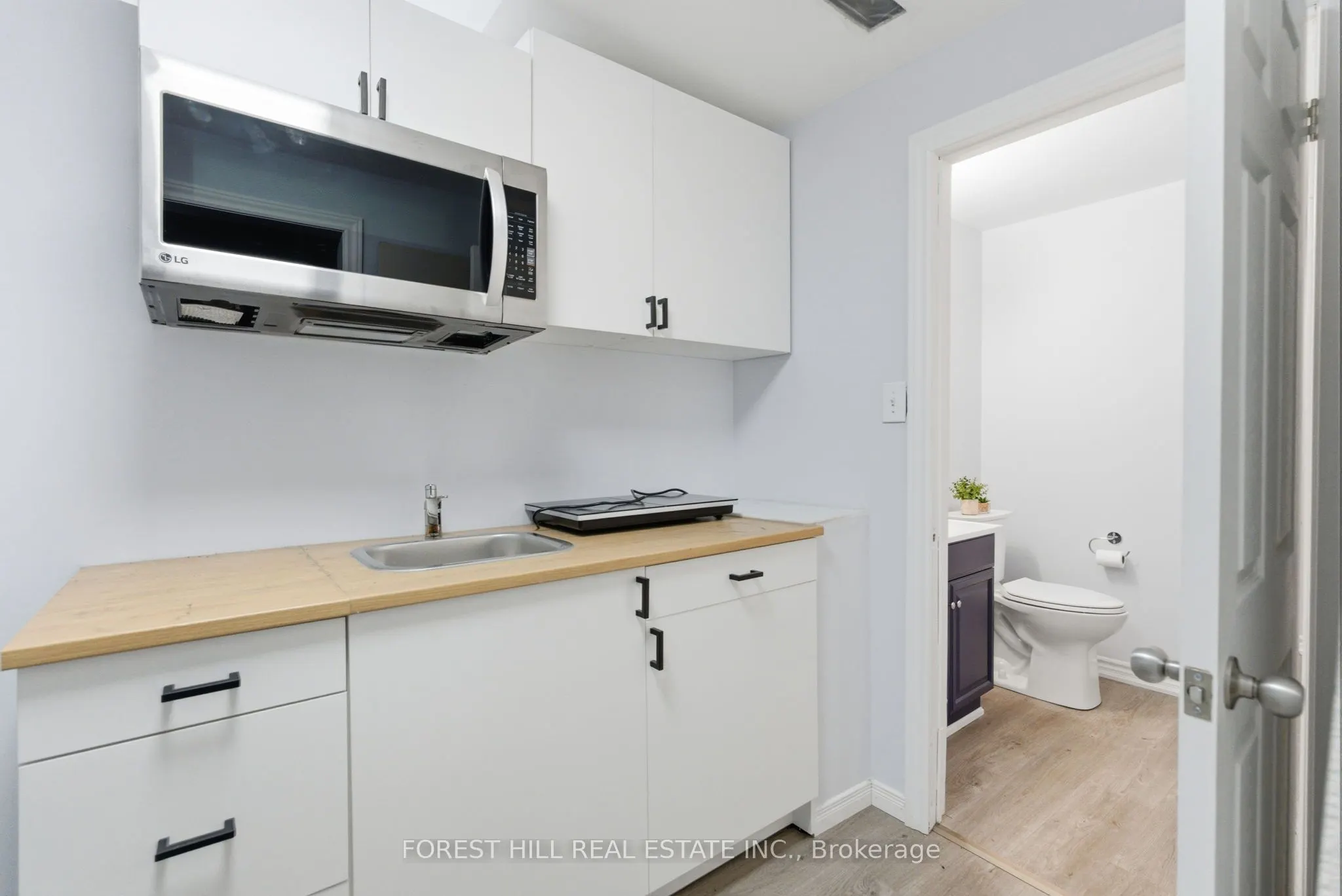 1842 Dalhousie Crescent