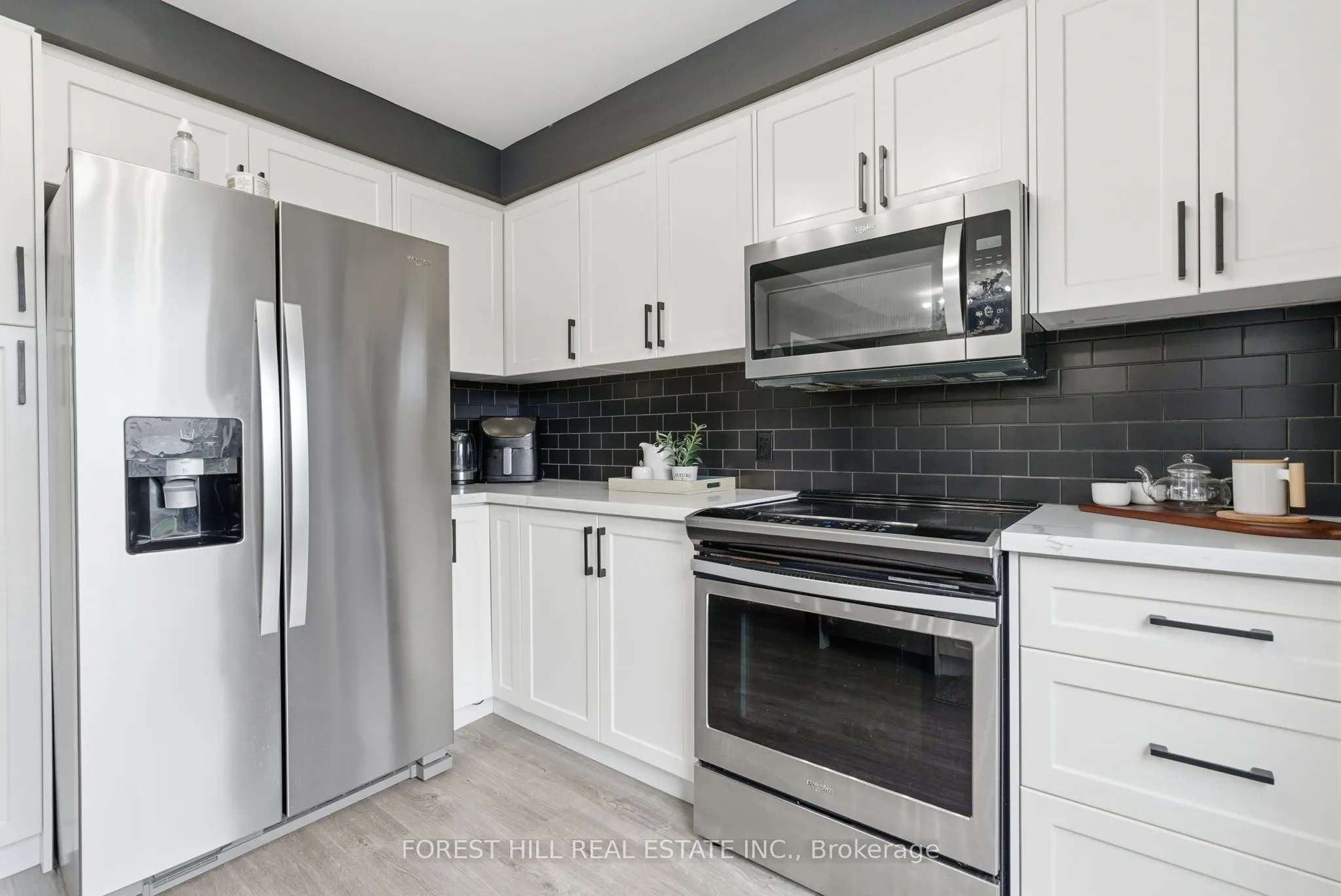 1842 Dalhousie Crescent