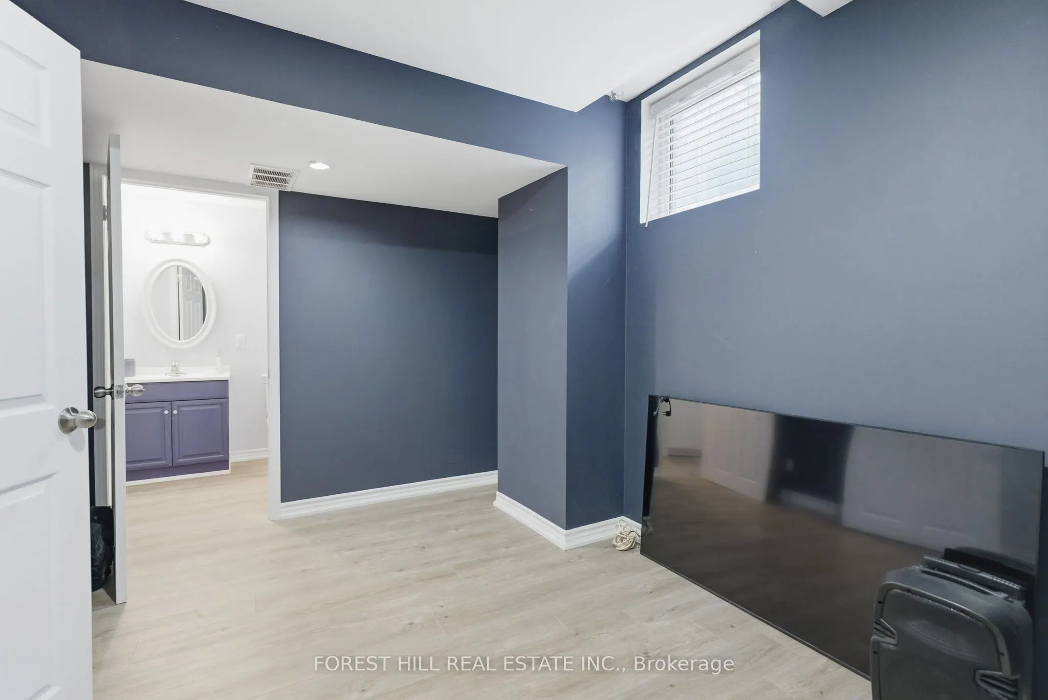 1842 Dalhousie Crescent