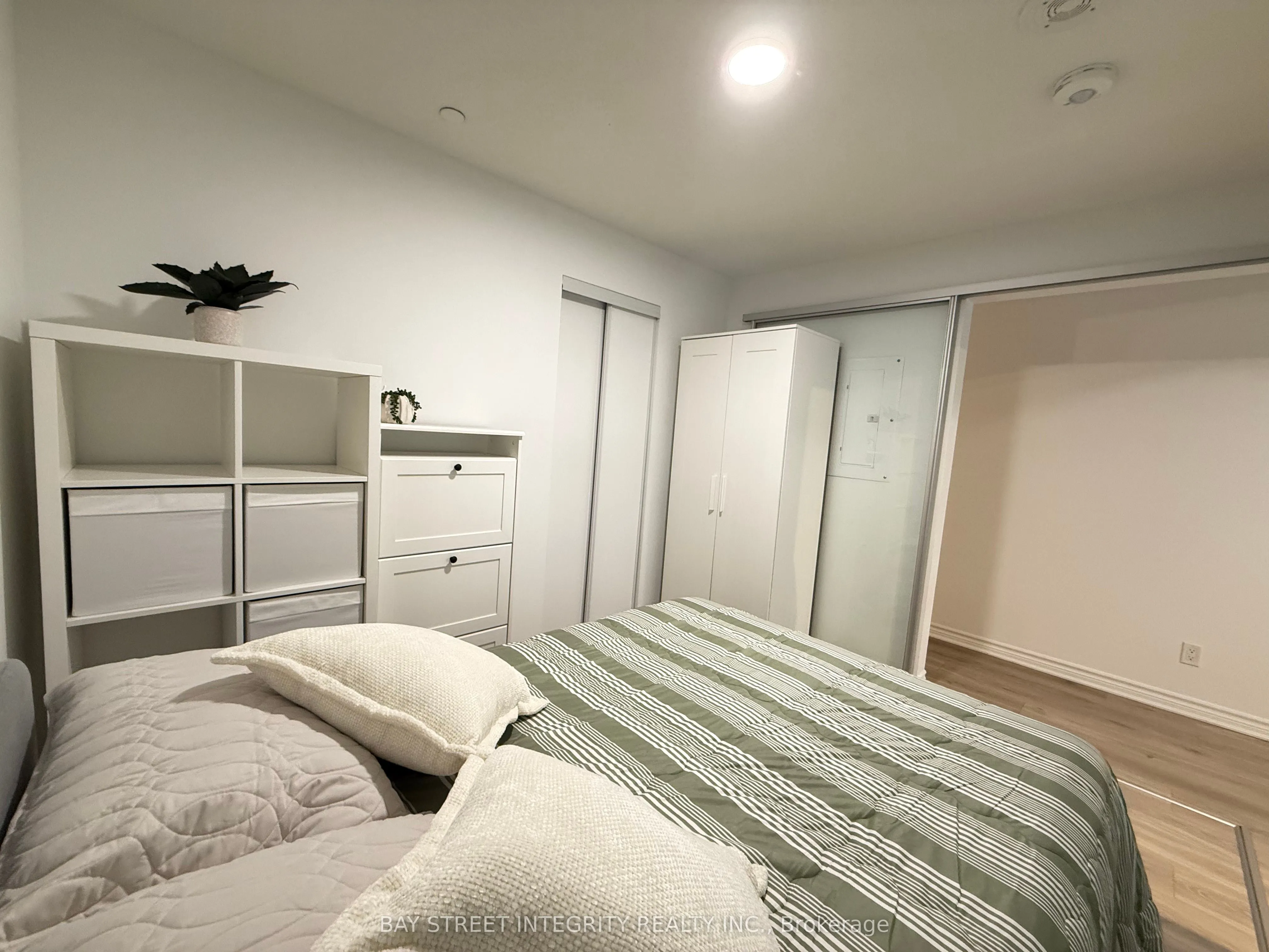 1 Falaise Road #201