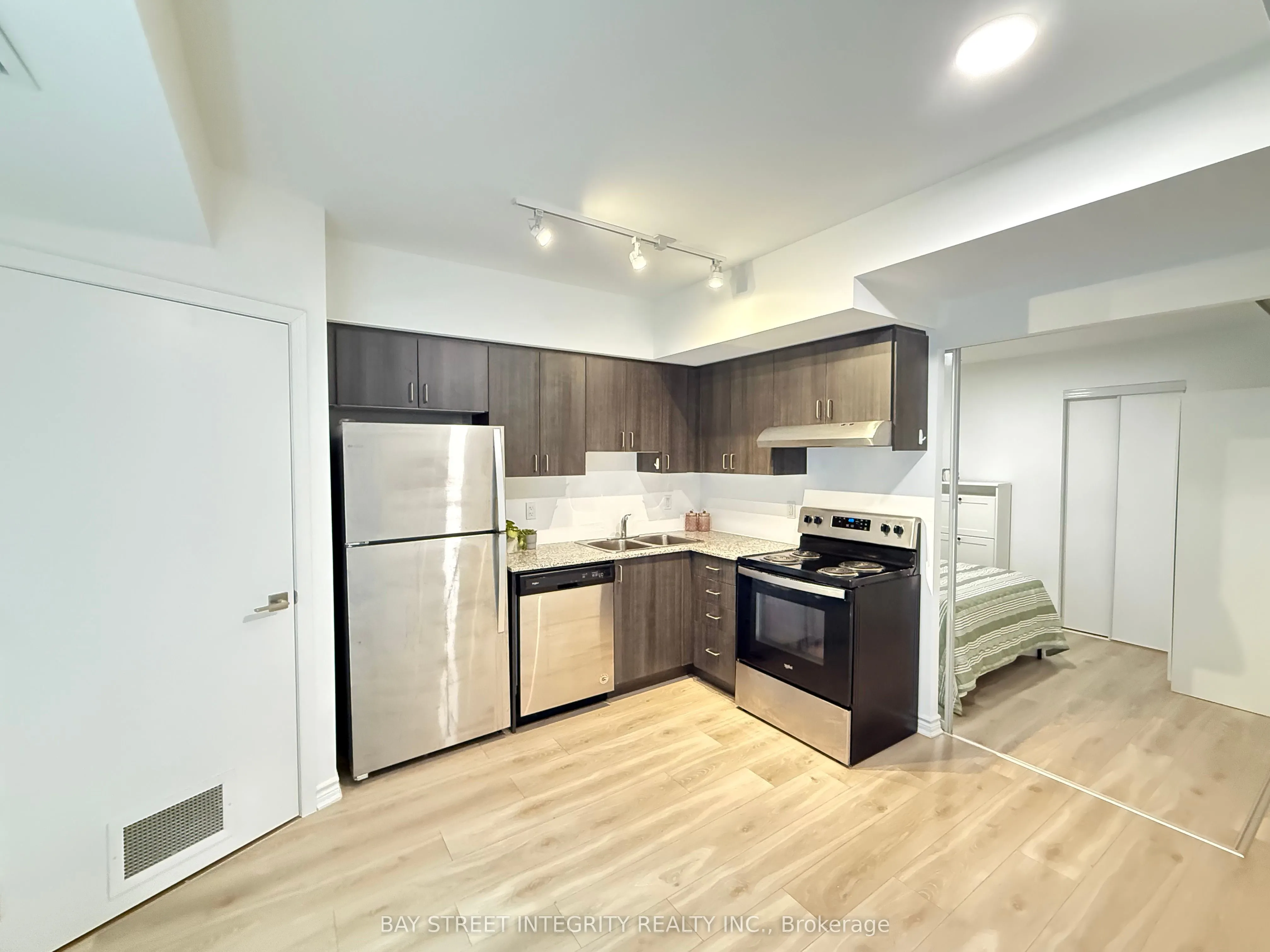 1 Falaise Road #201