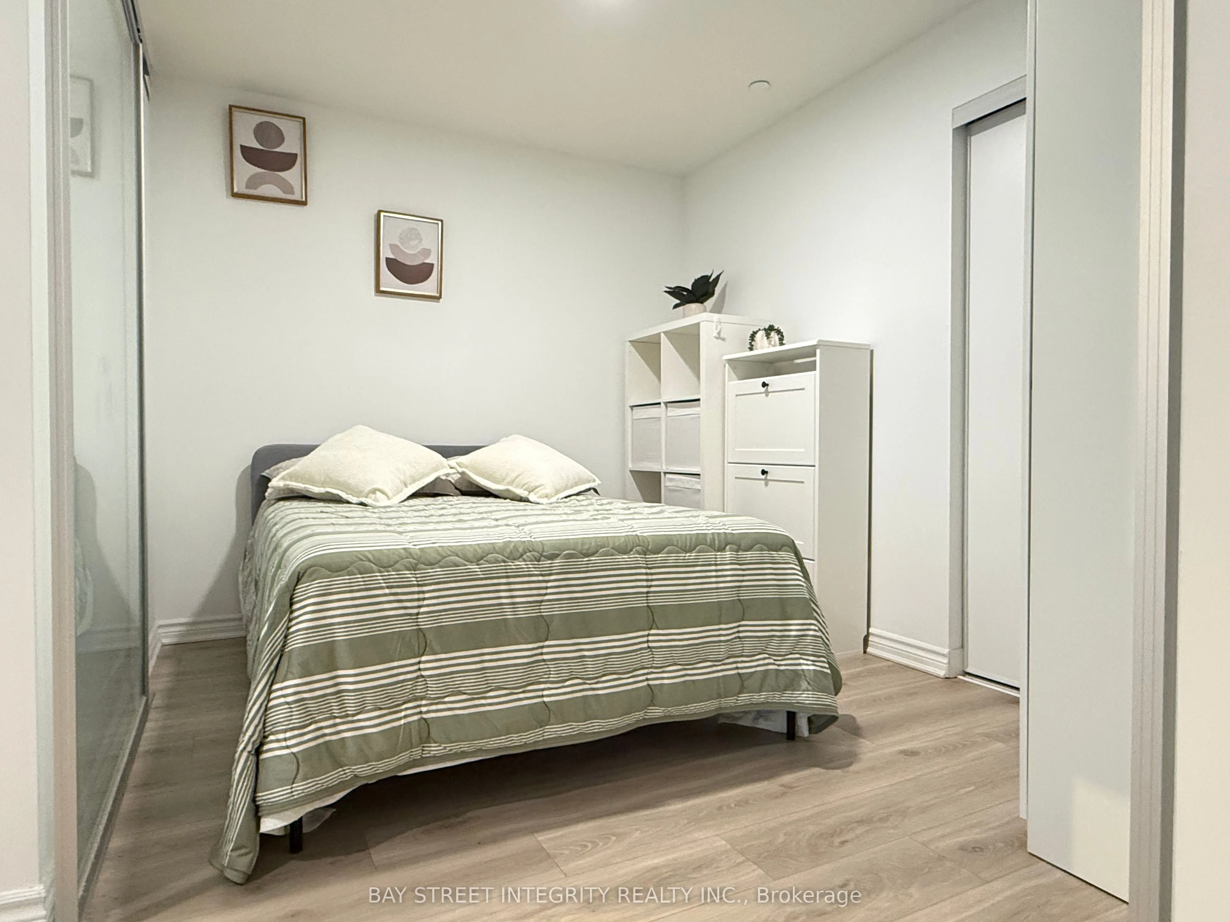 1 Falaise Road #201