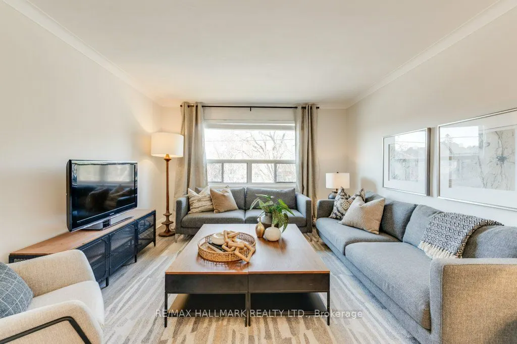 225 Woodville Avenue #Upper