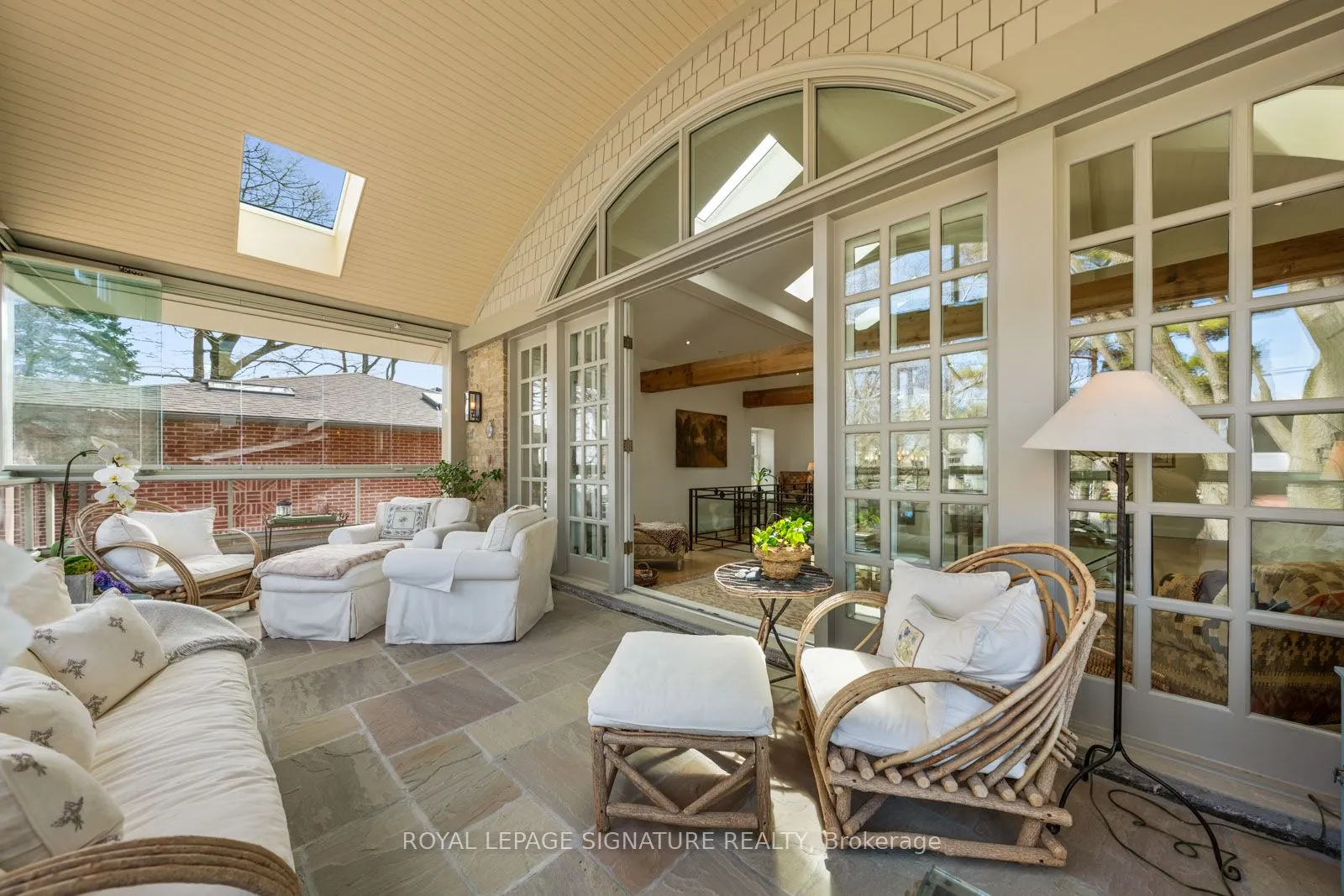 4 Neville Park Boulevard