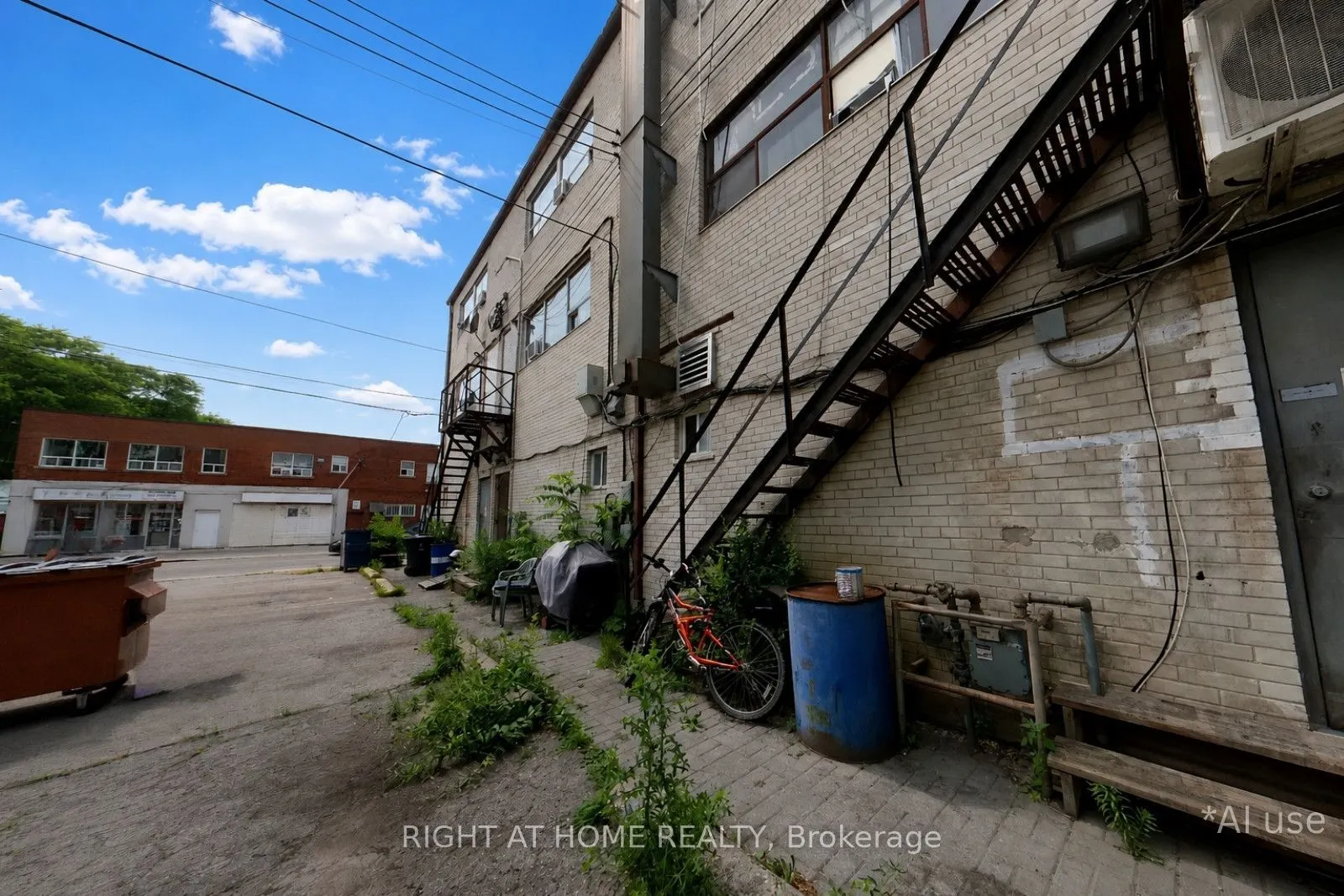 2889 St Clair Avenue E #C