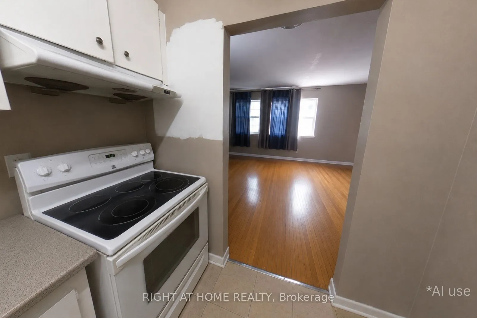 2889 St Clair Avenue E #C
