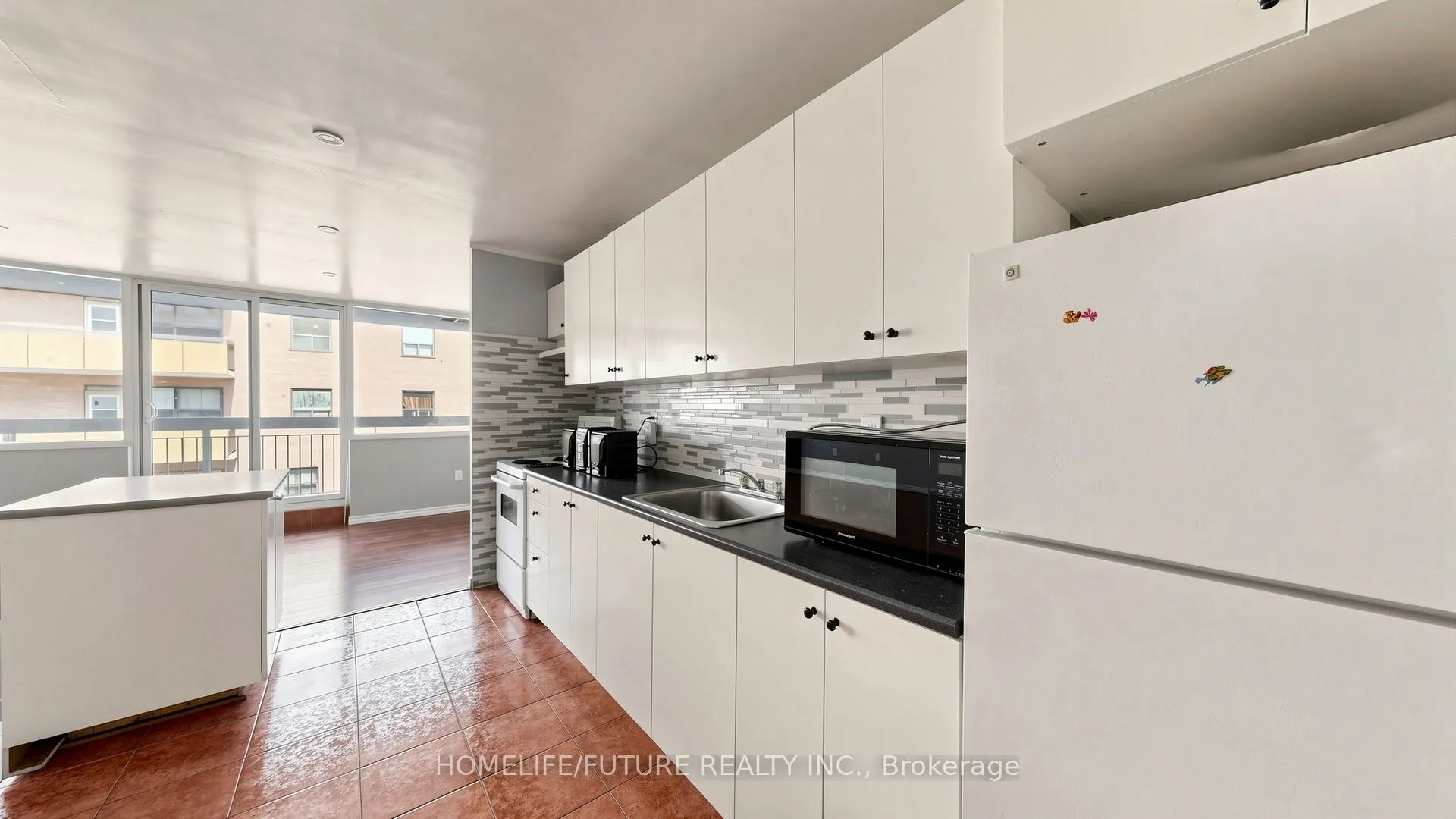 4060 Lawrence Avenue E #204