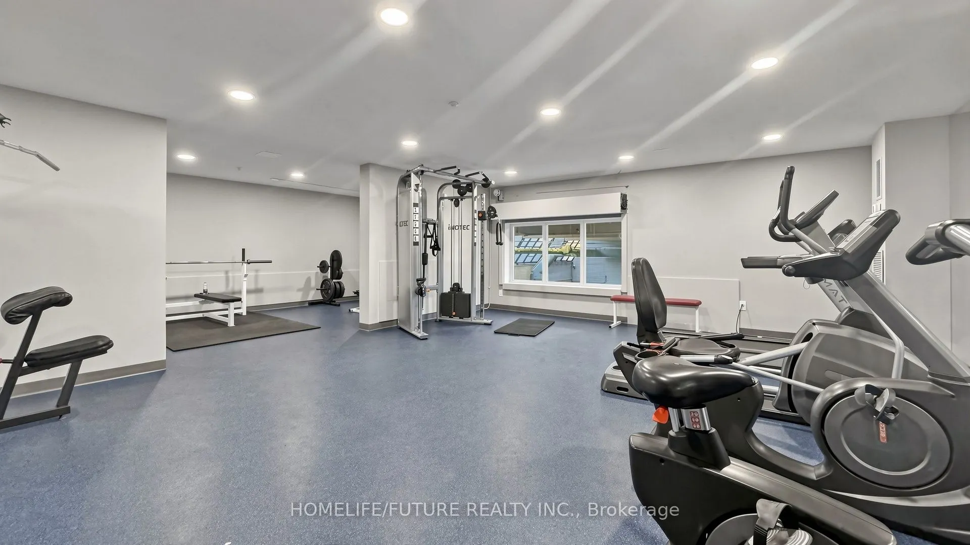 4060 Lawrence Avenue E #204
