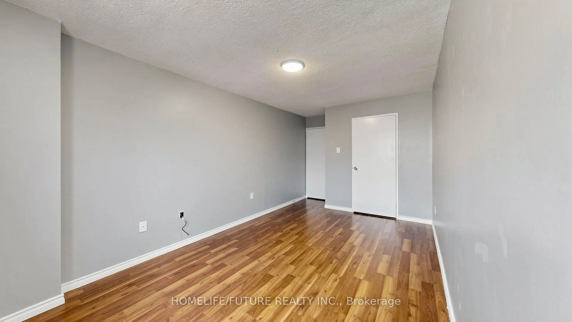 4060 Lawrence Avenue E #204