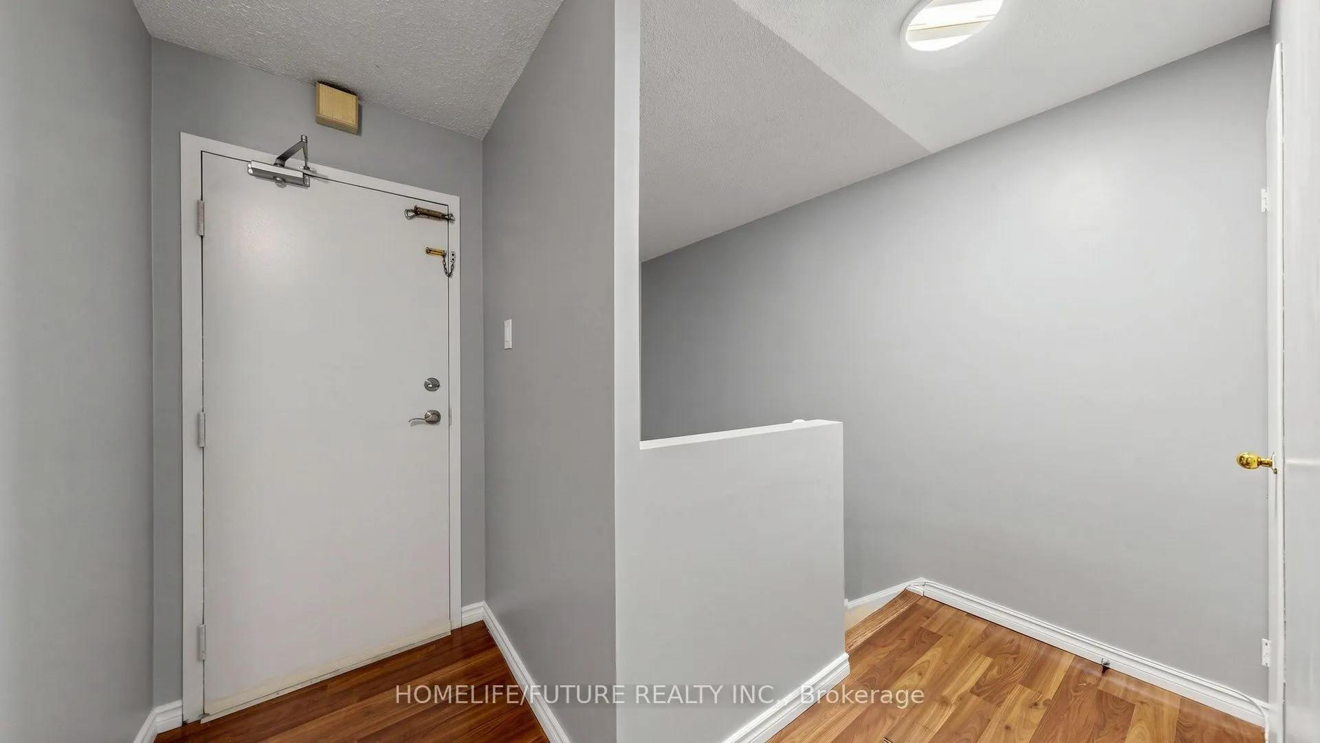 4060 Lawrence Avenue E #204